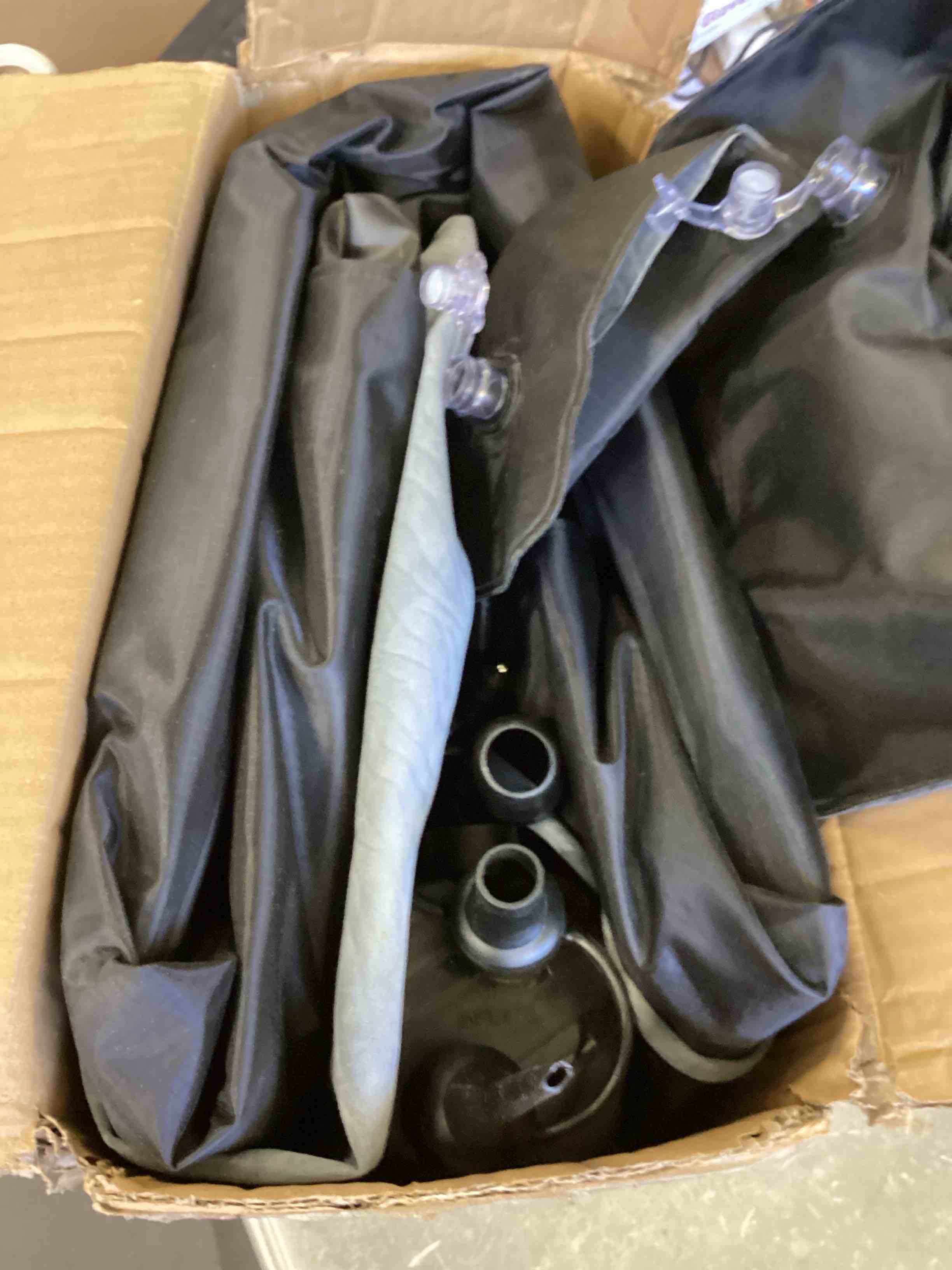 https://s3.amazonaws.com/lotting-images-prod/bidfta/PPE2050368_1744046570707.jpeg