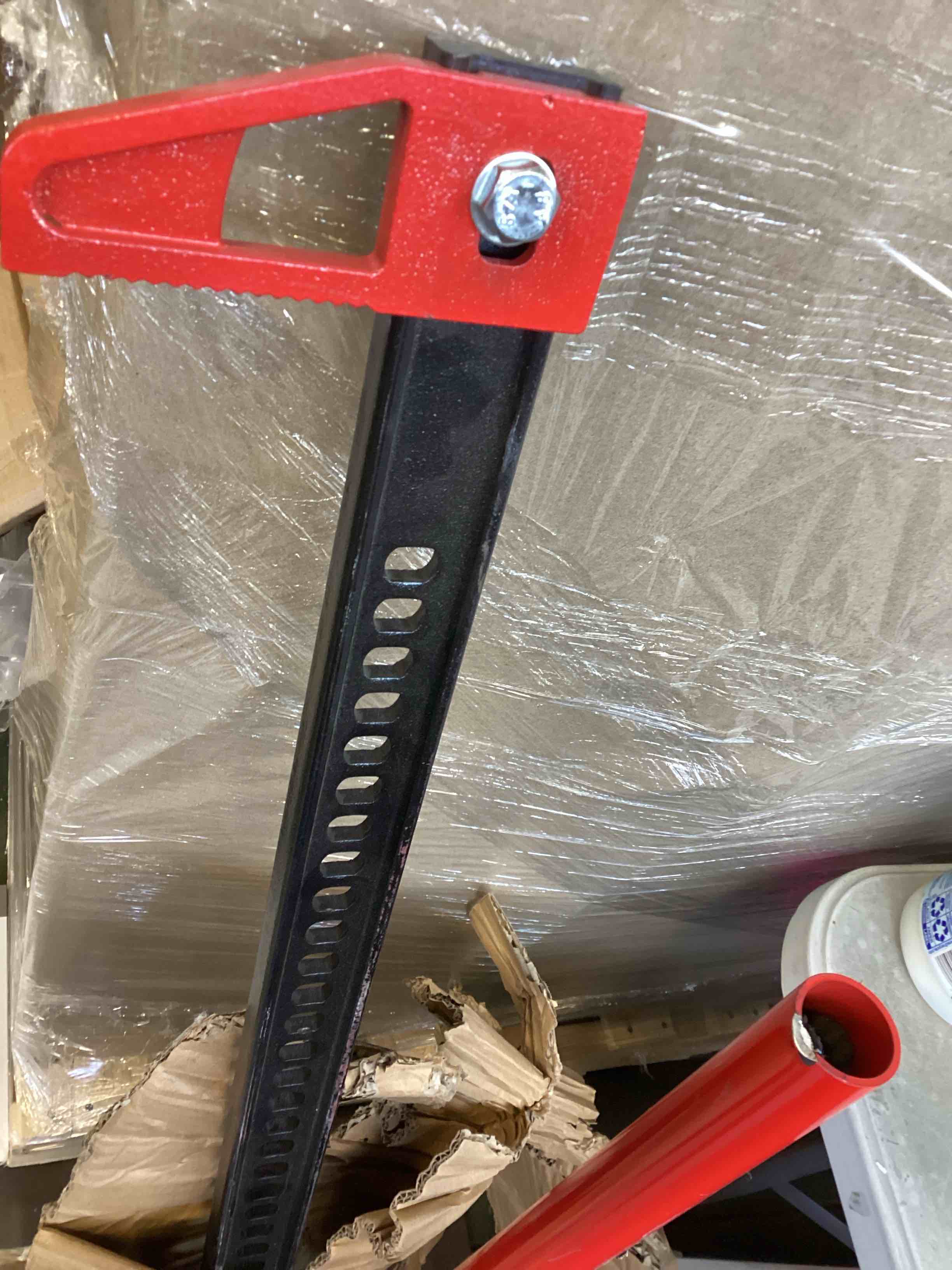 https://s3.amazonaws.com/lotting-images-prod/bidfta/PPE2050394_1744055357205.jpeg