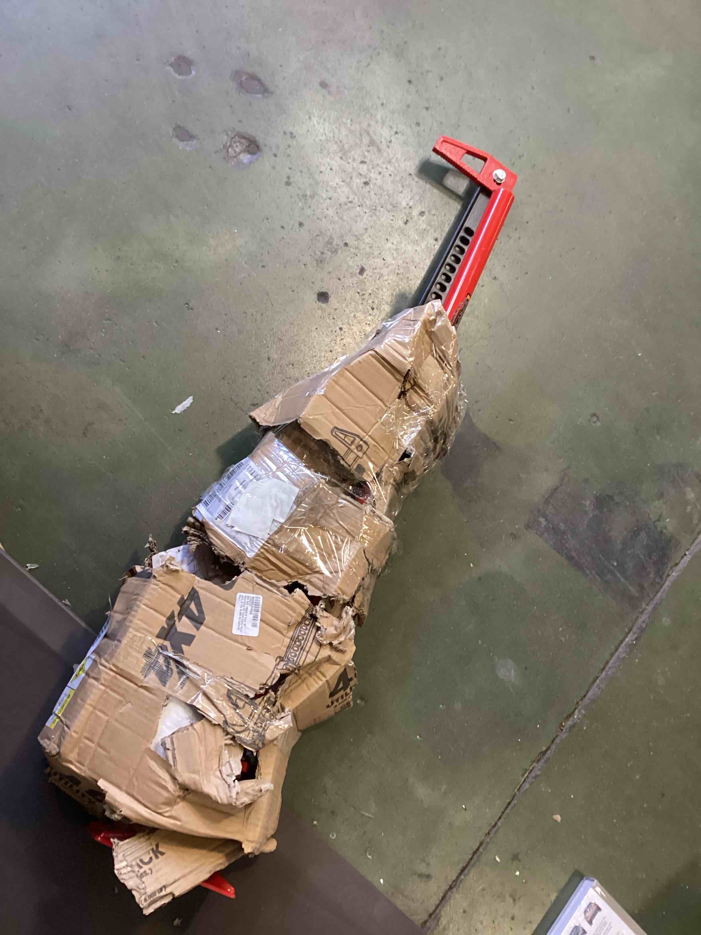 https://s3.amazonaws.com/lotting-images-prod/bidfta/PPE2050394_1744055504773.jpeg