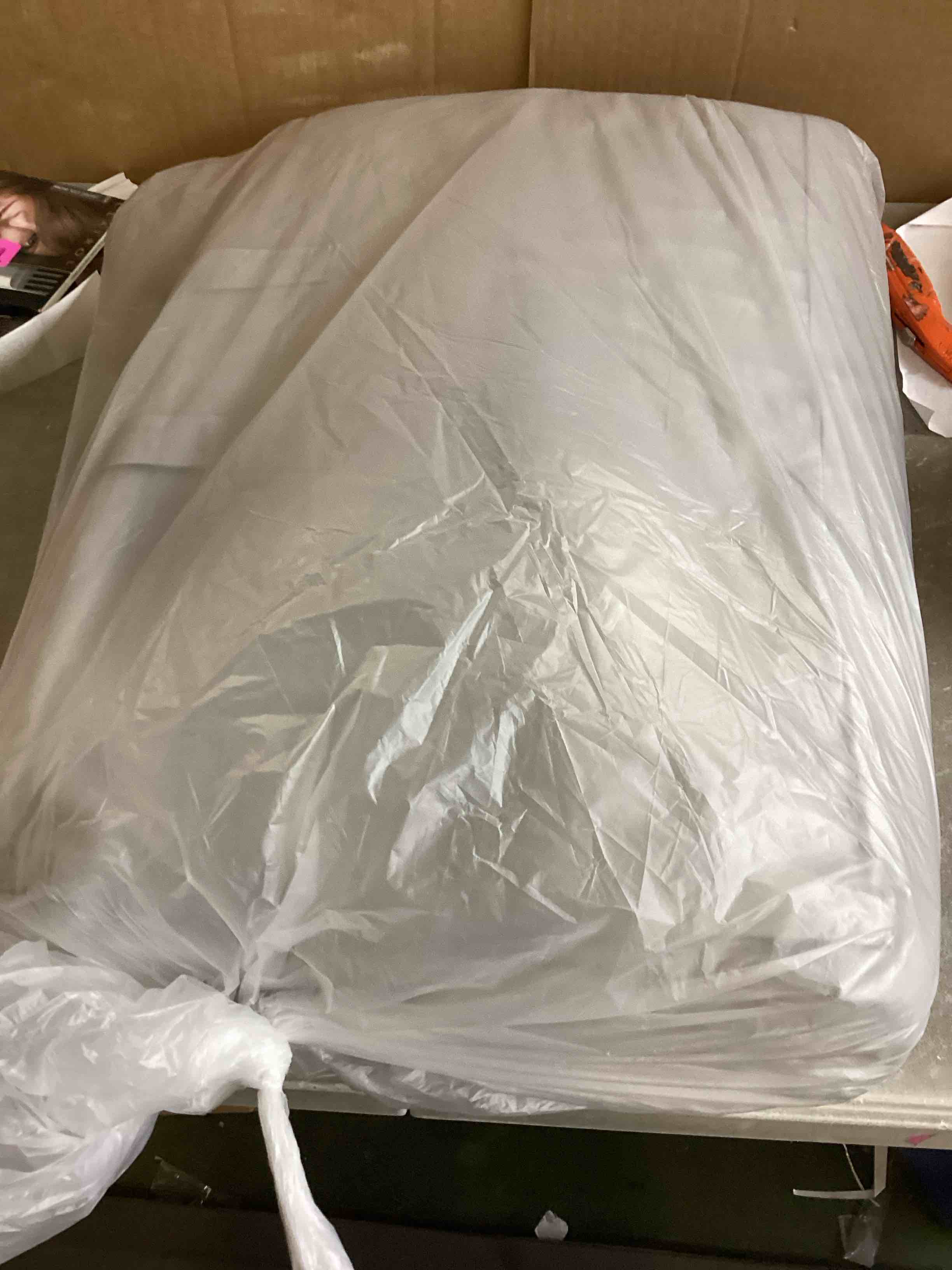 https://s3.amazonaws.com/lotting-images-prod/bidfta/PPE2050685_1744228734697.jpeg