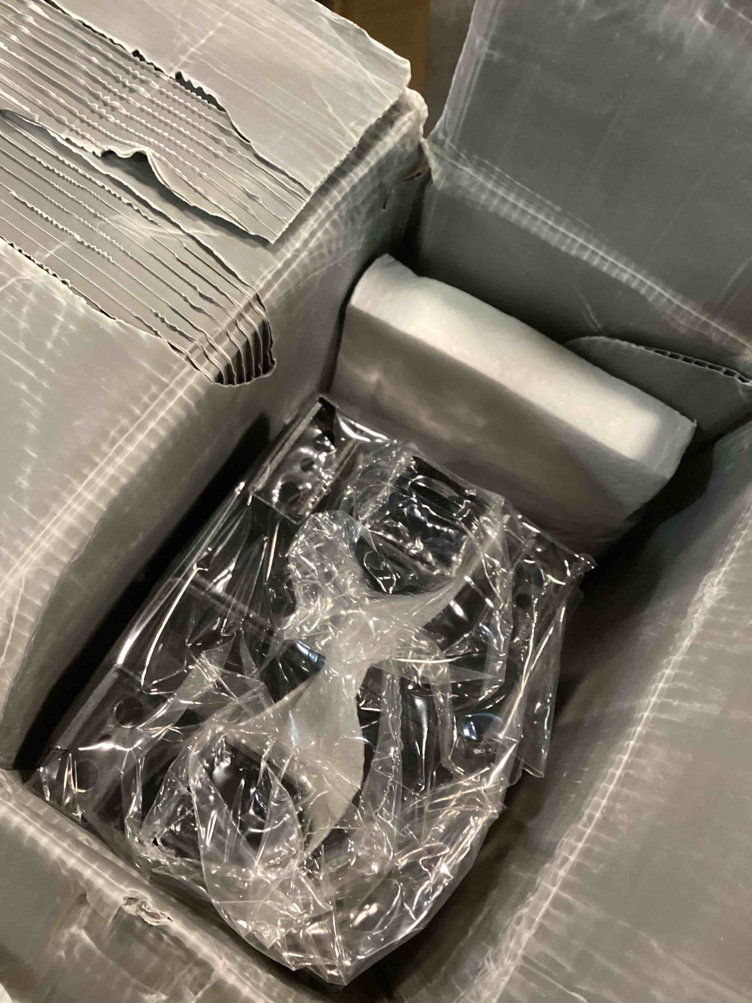 https://s3.amazonaws.com/lotting-images-prod/bidfta/PPE2051306_1744982680199.jpeg