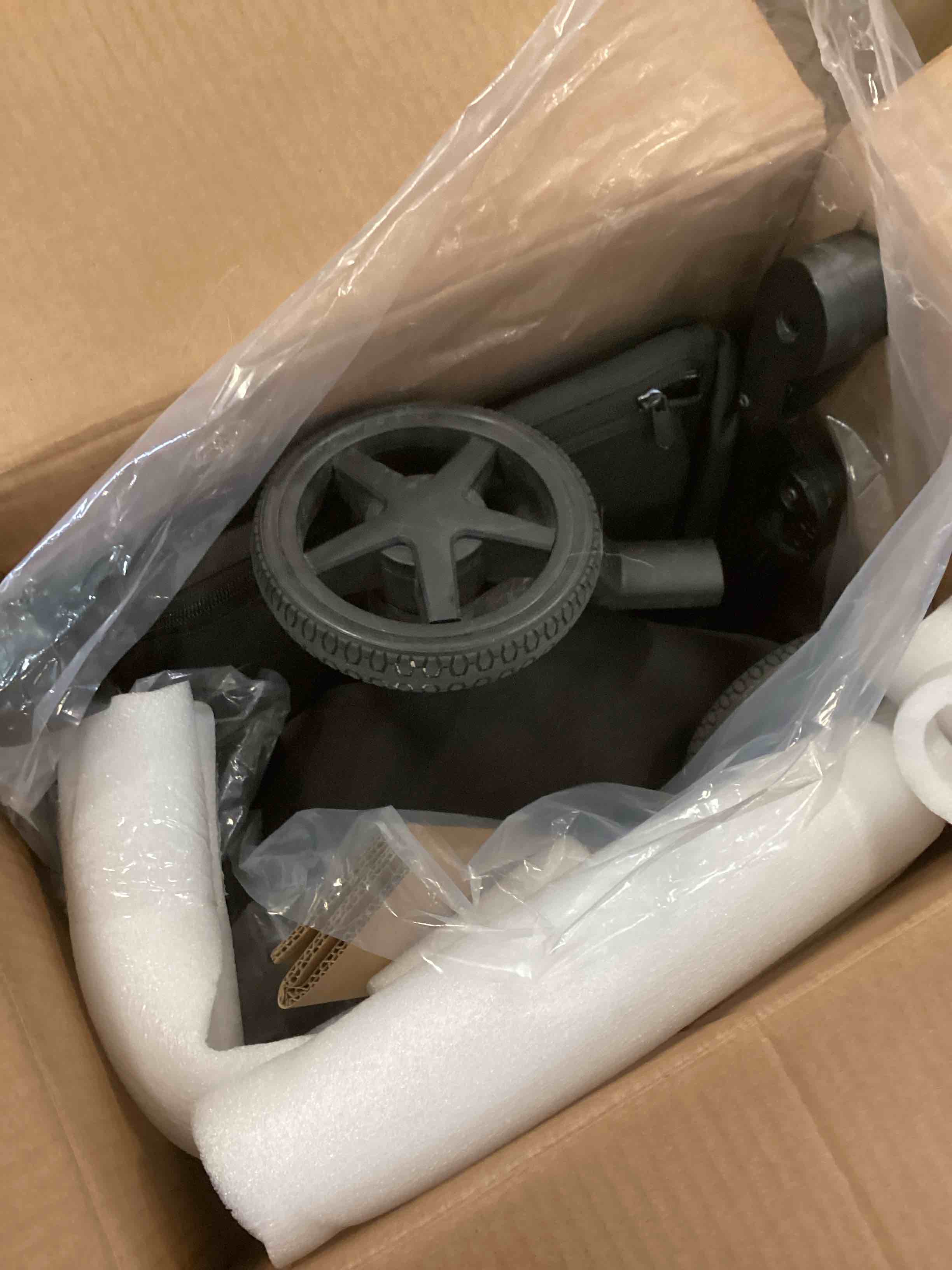 https://s3.amazonaws.com/lotting-images-prod/bidfta/PPE2051338_1744990111498.jpeg