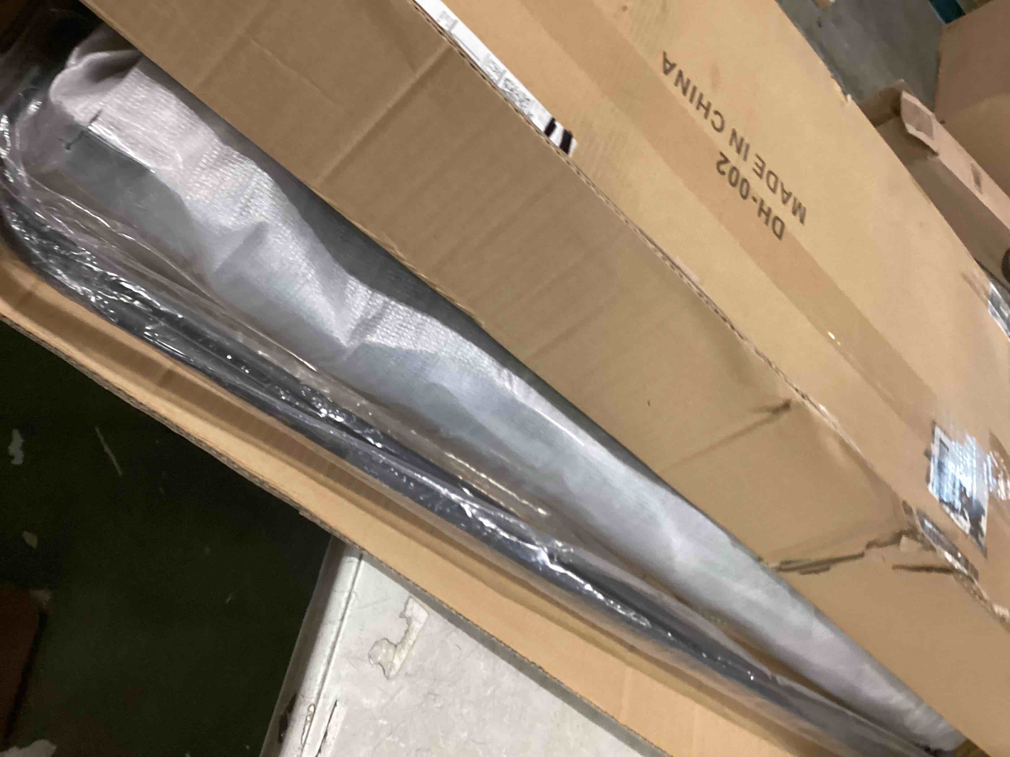 https://s3.amazonaws.com/lotting-images-prod/bidfta/PPE2051457_1745246523196.jpeg