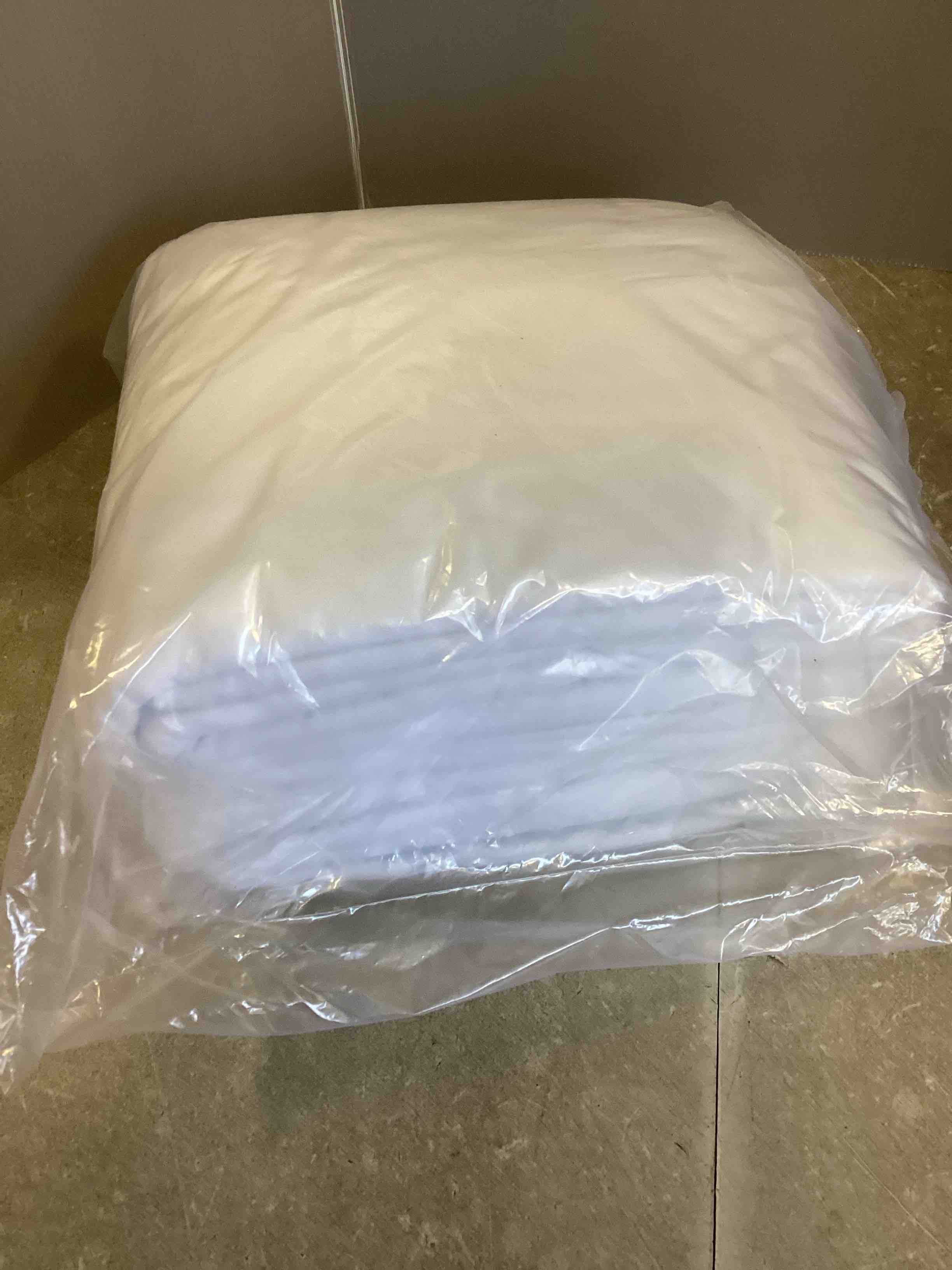 https://s3.amazonaws.com/lotting-images-prod/bidfta/PPE2051852_1745422518003.jpeg