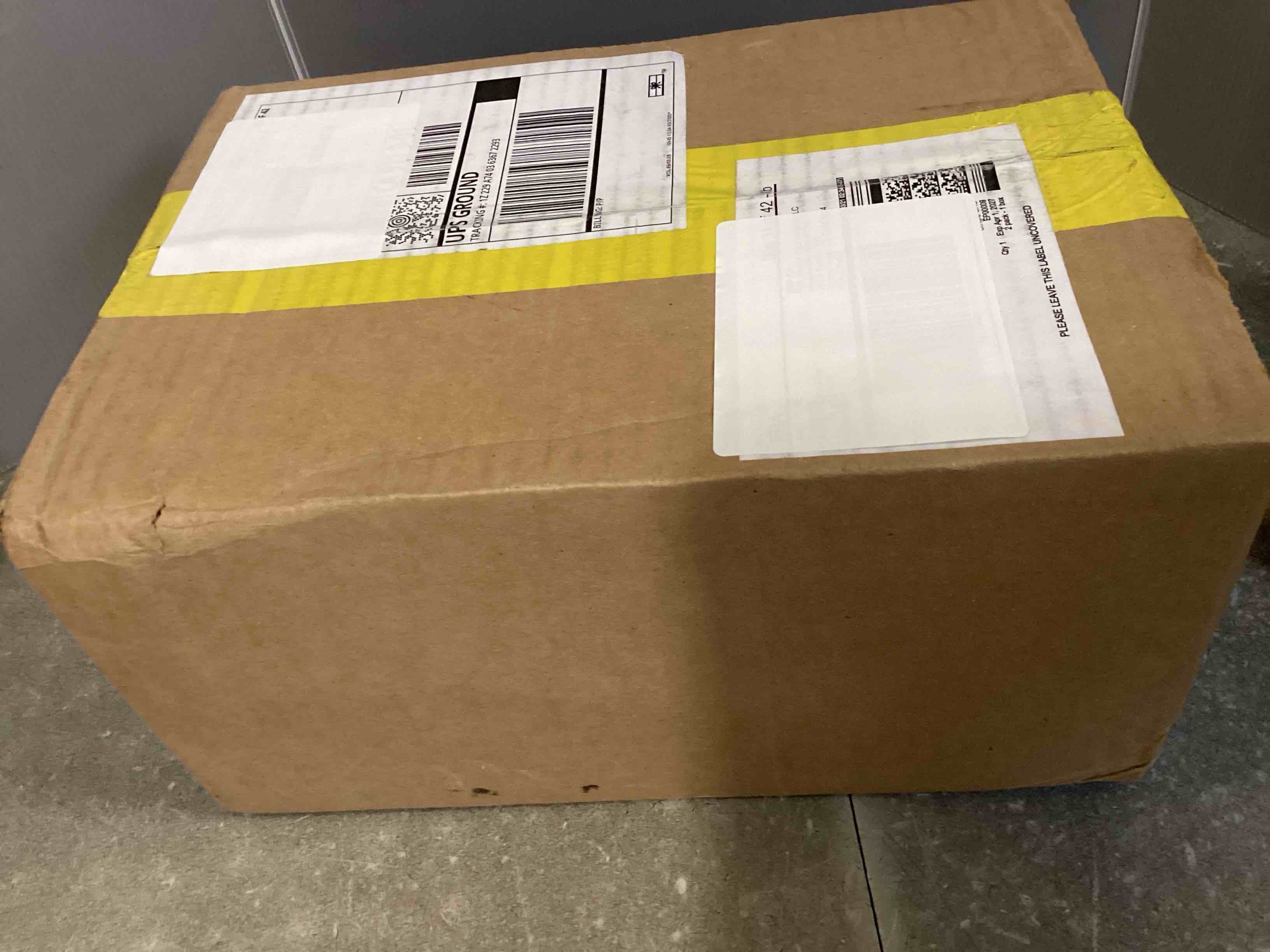 https://s3.amazonaws.com/lotting-images-prod/bidfta/PPE2052190_1745525604854.jpeg