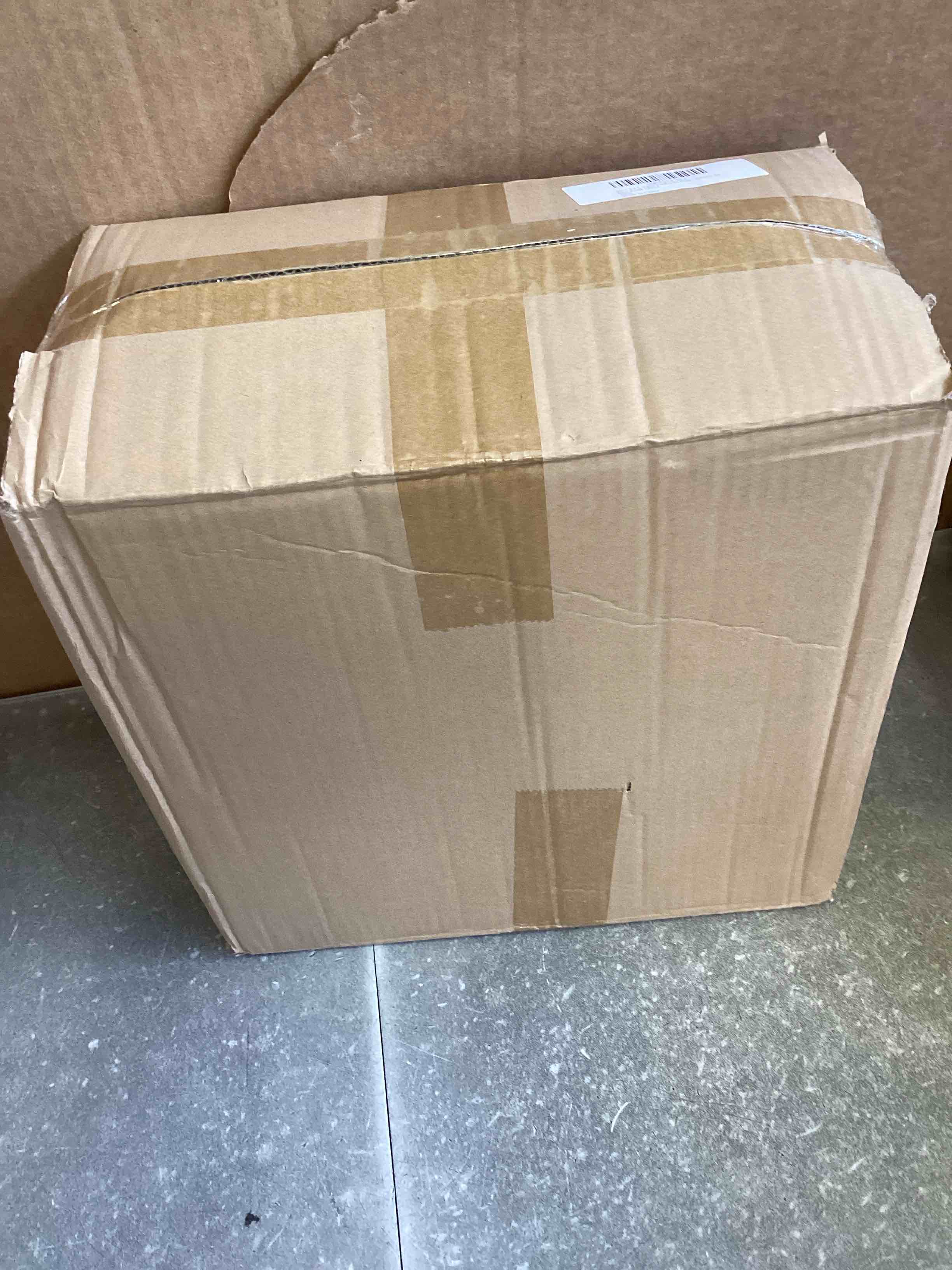 https://s3.amazonaws.com/lotting-images-prod/bidfta/PPE2052988_1746032103761.jpeg