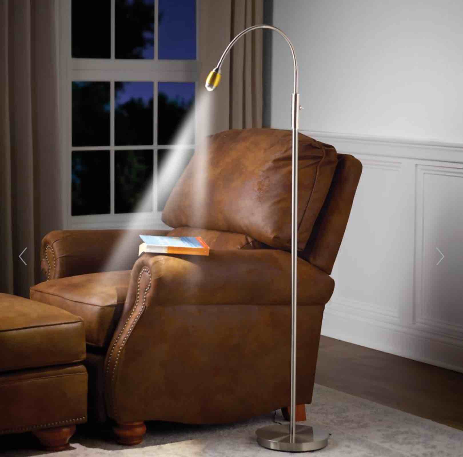 The Brightness Zooming Natural Light Lamp