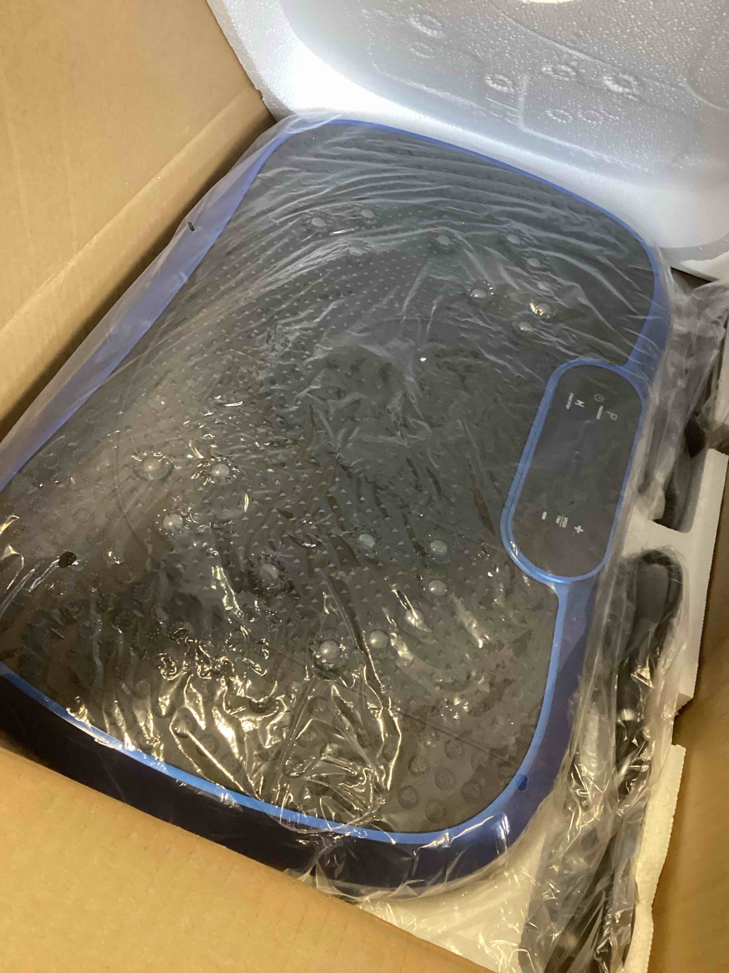 https://s3.amazonaws.com/lotting-images-prod/bidfta/PPE2054231_1744206737829.jpeg