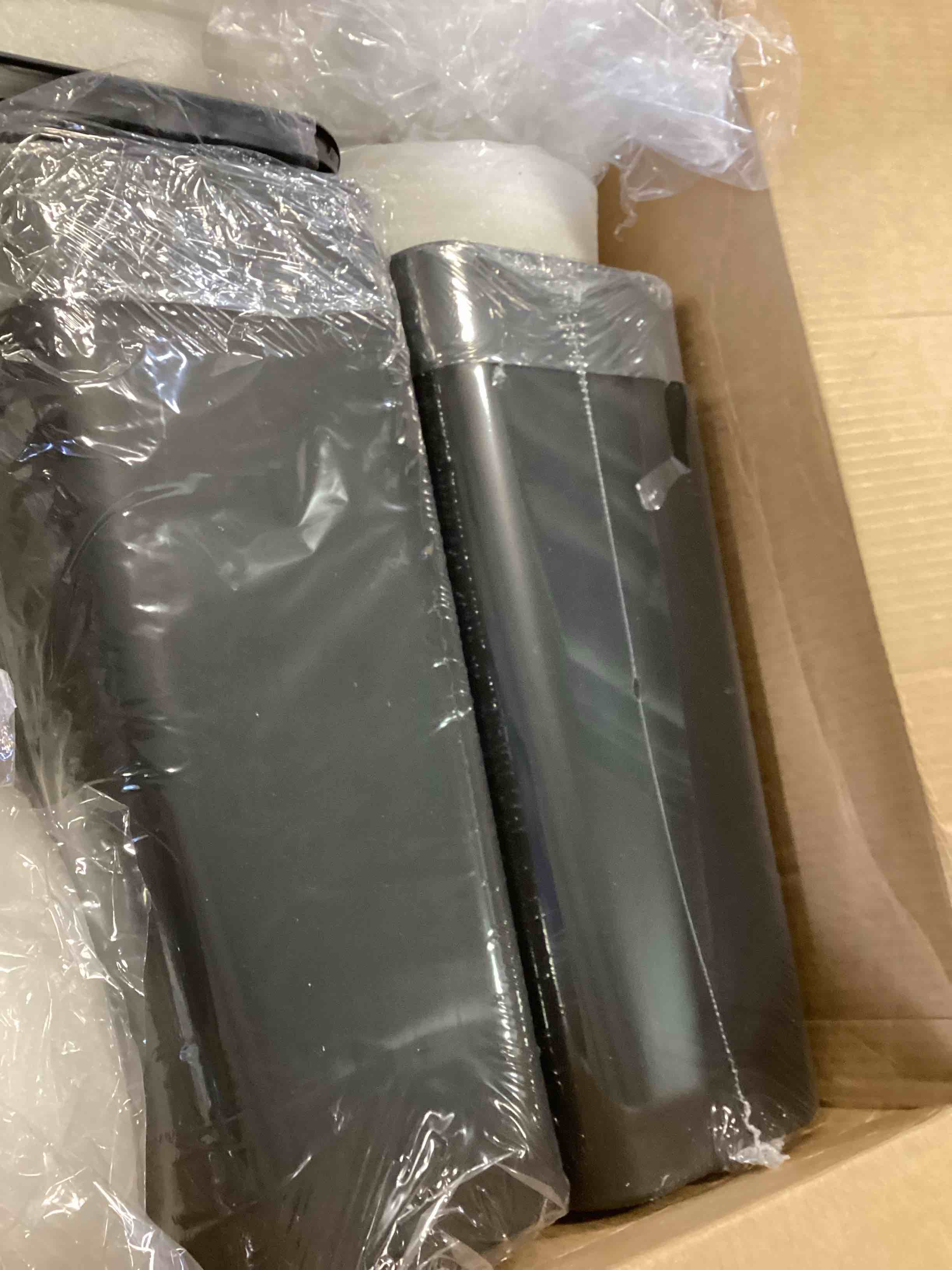 https://s3.amazonaws.com/lotting-images-prod/bidfta/PPE2054439_1744307770110.jpeg