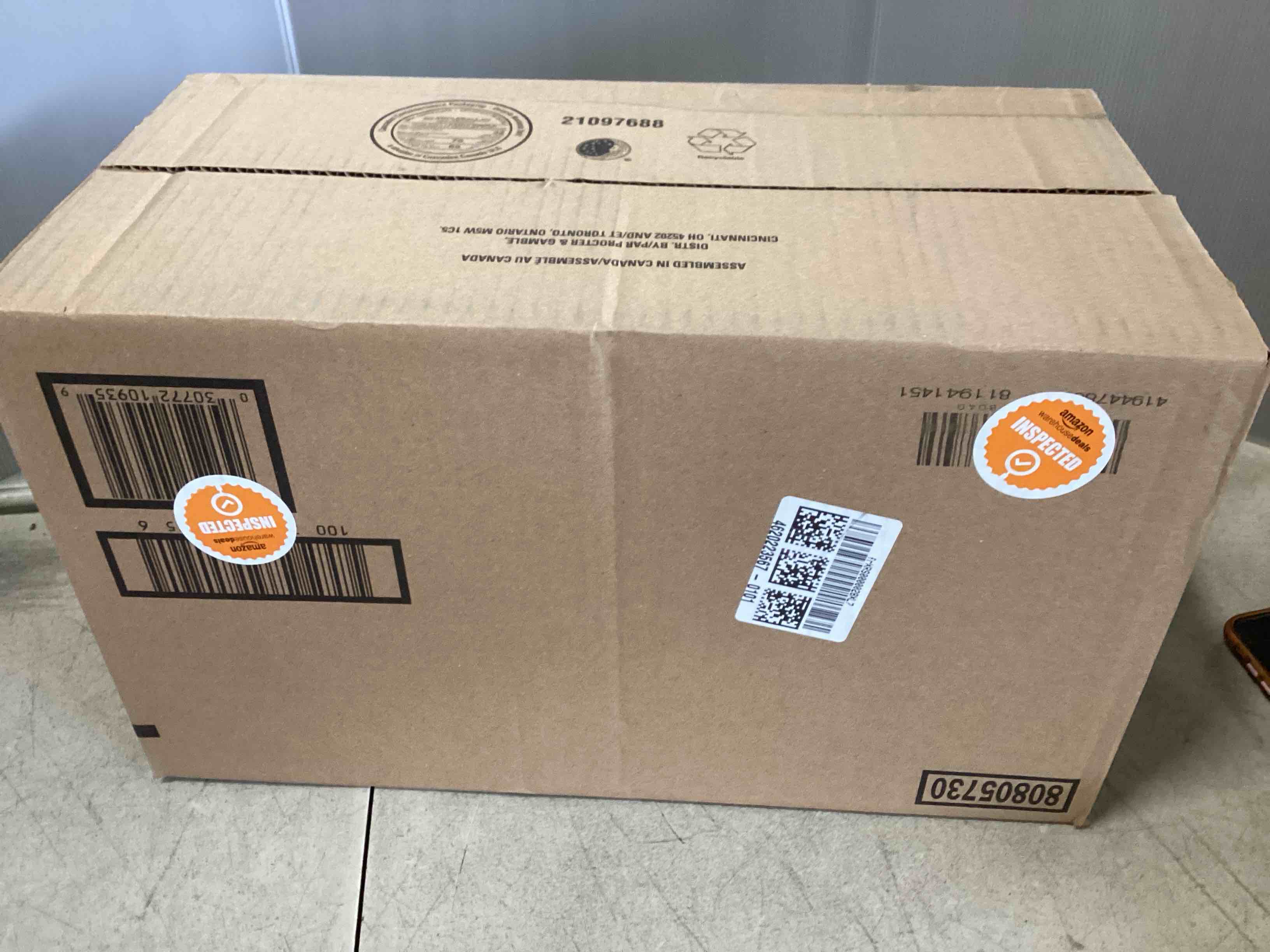 https://s3.amazonaws.com/lotting-images-prod/bidfta/PPE2055355_1744990181228.jpeg