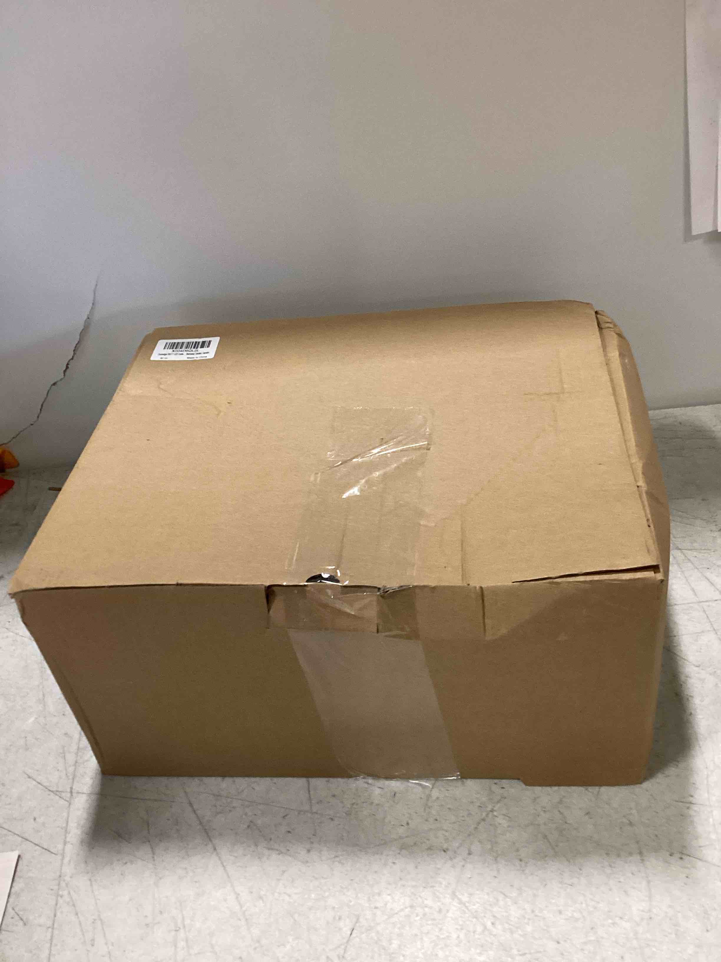 https://s3.amazonaws.com/lotting-images-prod/bidfta/PPE2055901_1745852577164.jpeg