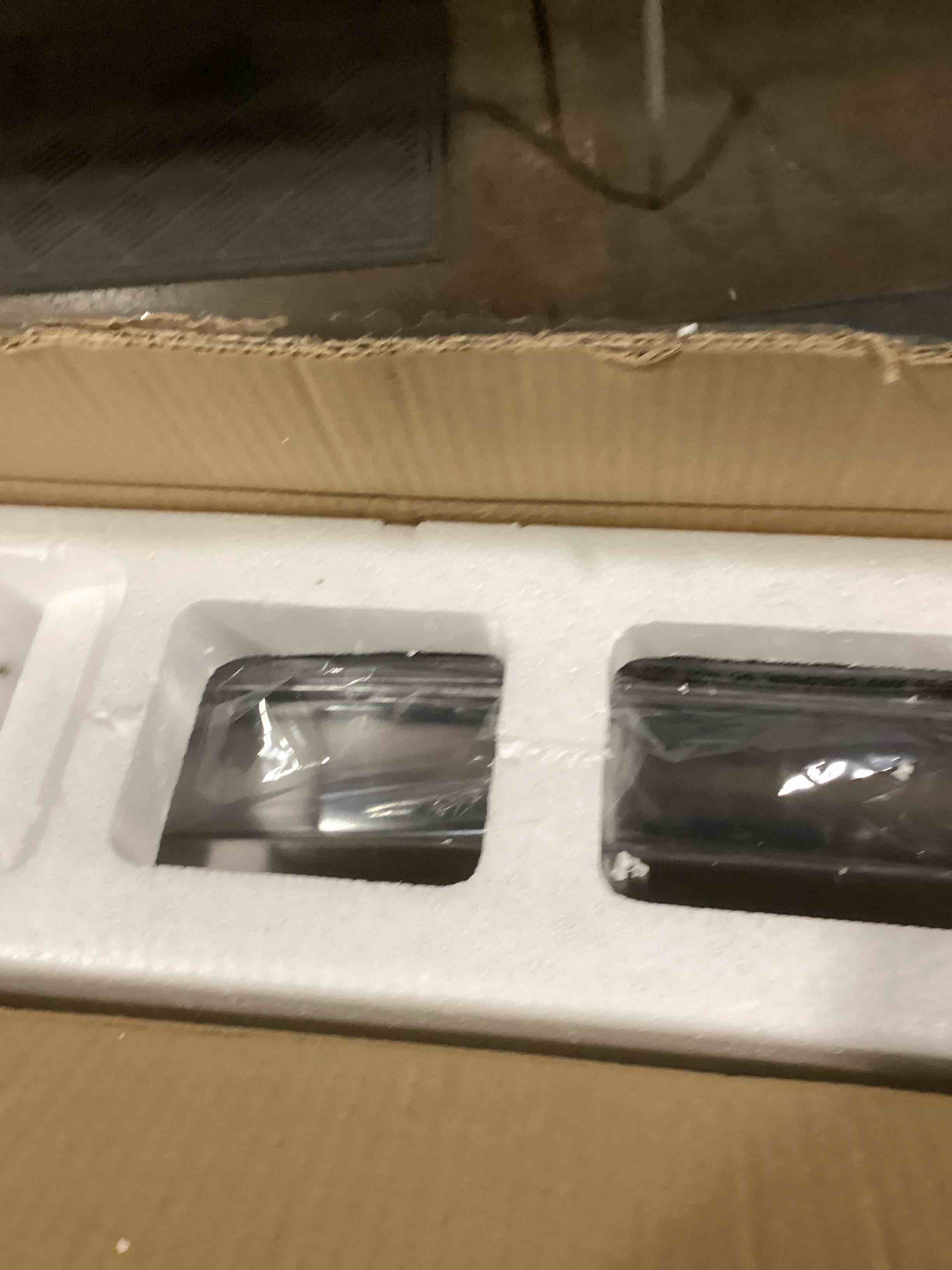 https://s3.amazonaws.com/lotting-images-prod/bidfta/PPE2056622_1738758894968.jpeg