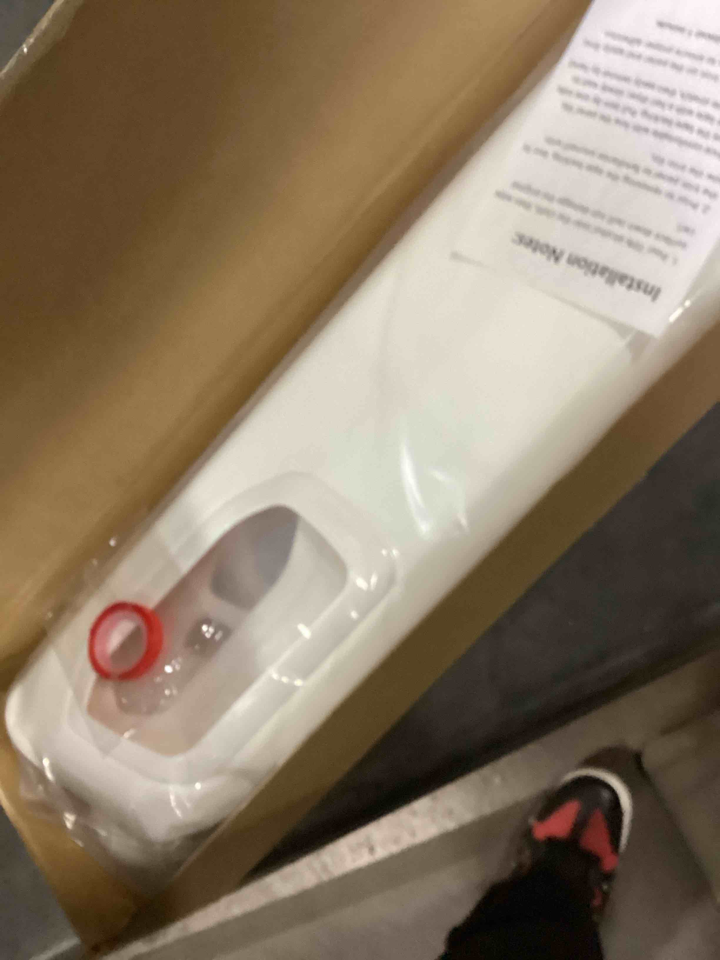 https://s3.amazonaws.com/lotting-images-prod/bidfta/PPE2056679_1738769755306.jpeg