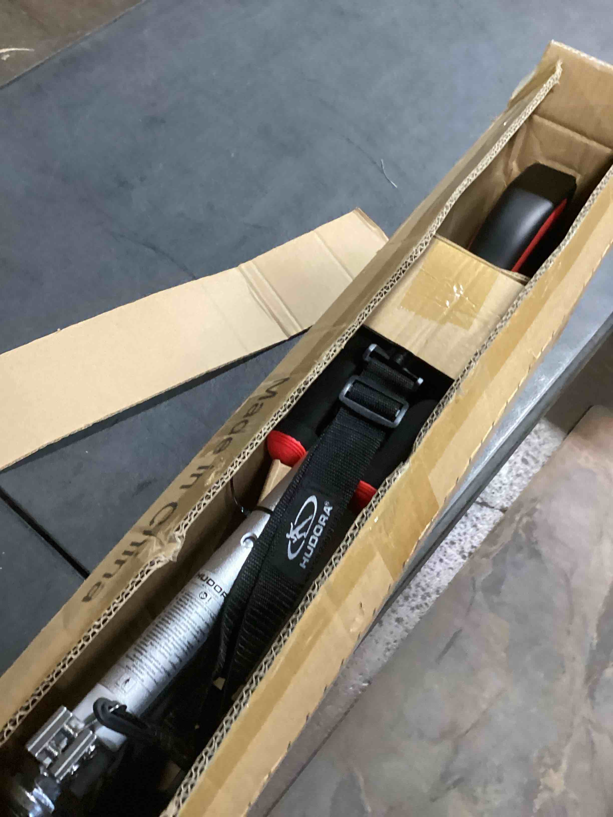 https://s3.amazonaws.com/lotting-images-prod/bidfta/PPE2056743_1738783614787.jpeg