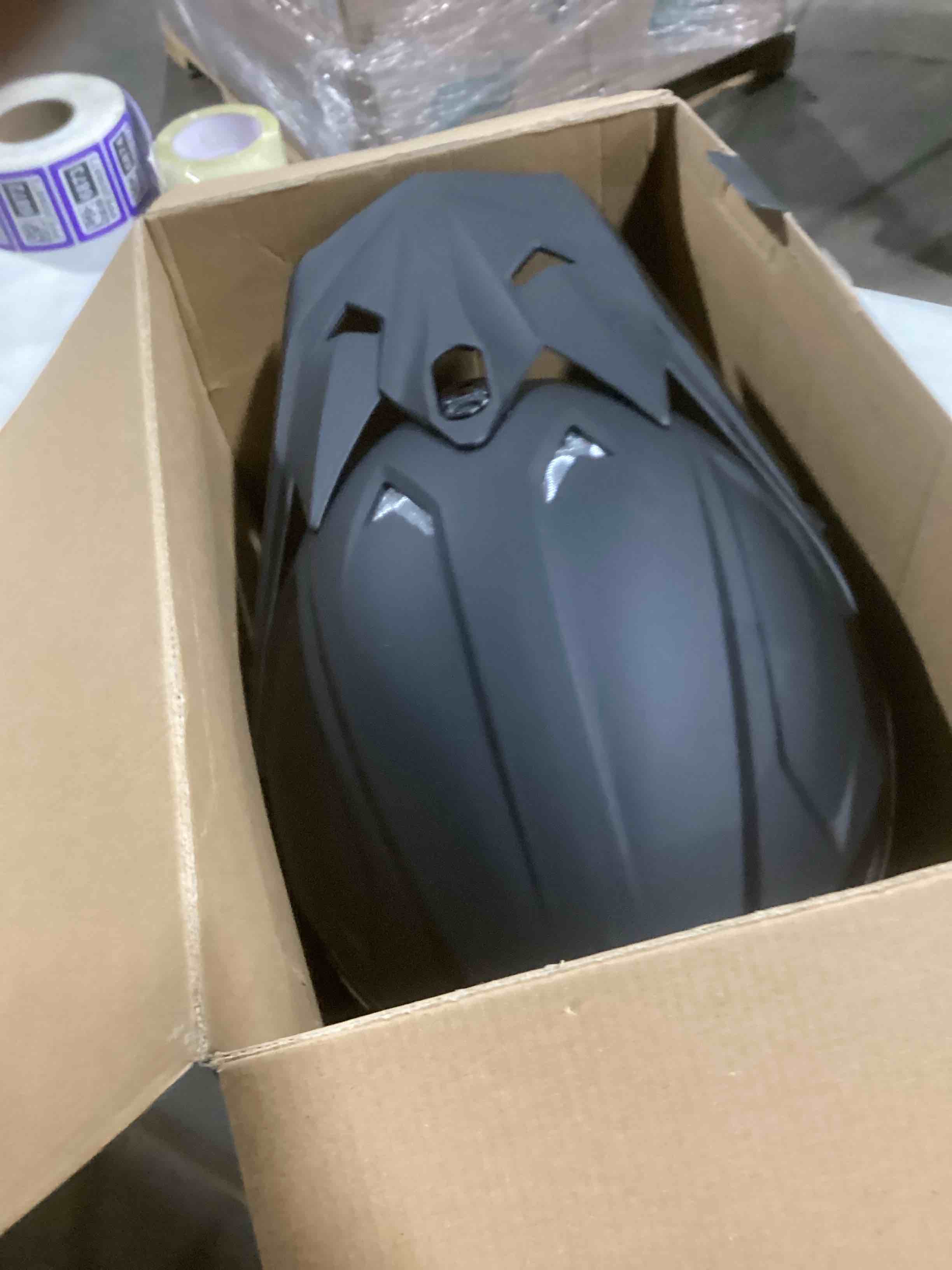 https://s3.amazonaws.com/lotting-images-prod/bidfta/PPE2056864_1739189069701.jpeg
