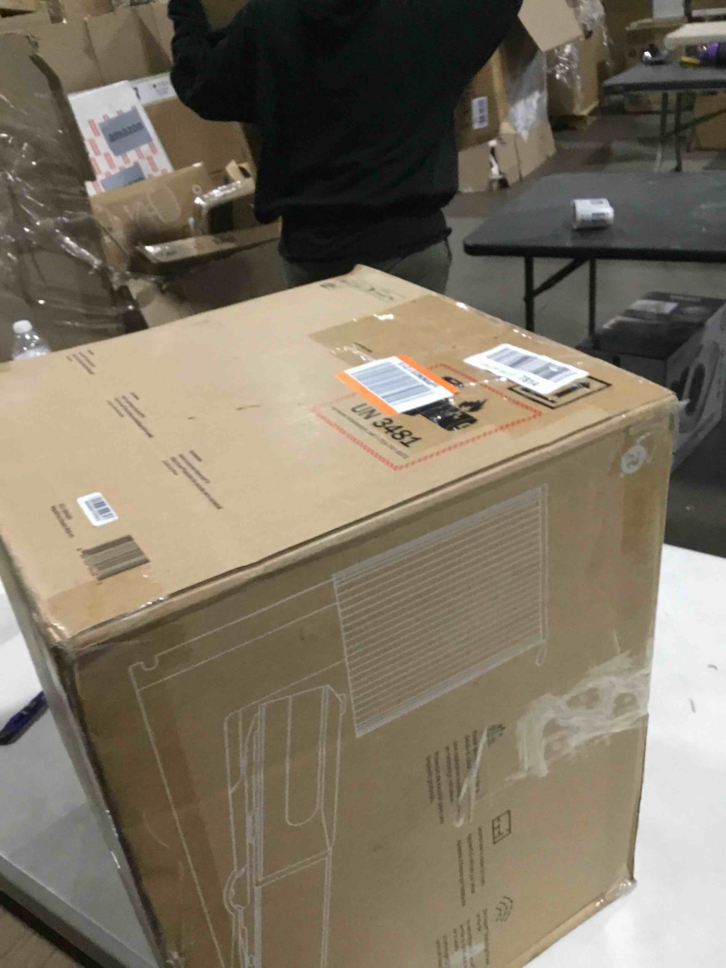 https://s3.amazonaws.com/lotting-images-prod/bidfta/PPE2057126_1739370991963.jpeg