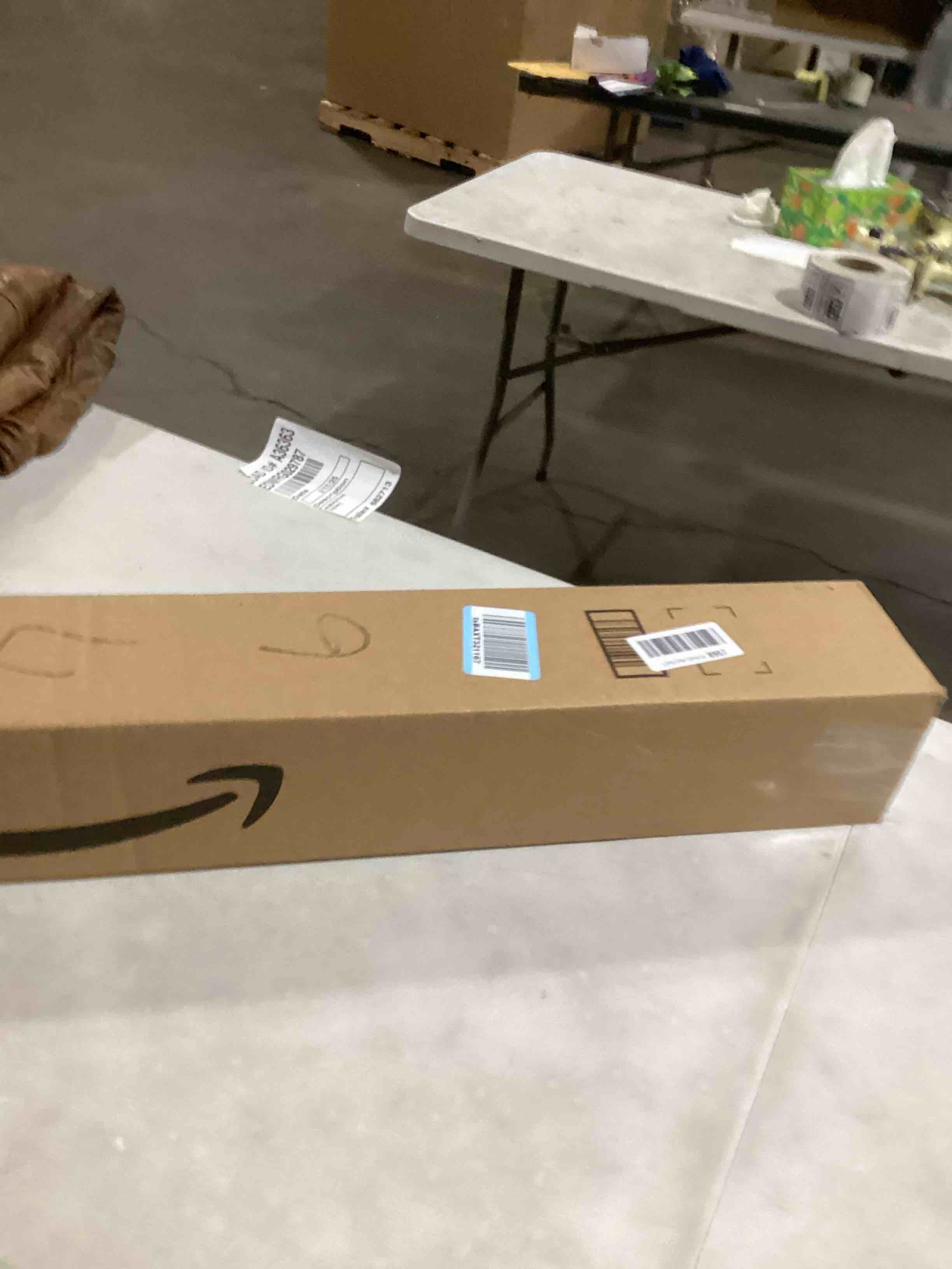 https://s3.amazonaws.com/lotting-images-prod/bidfta/PPE2057328_1739546431219.jpeg