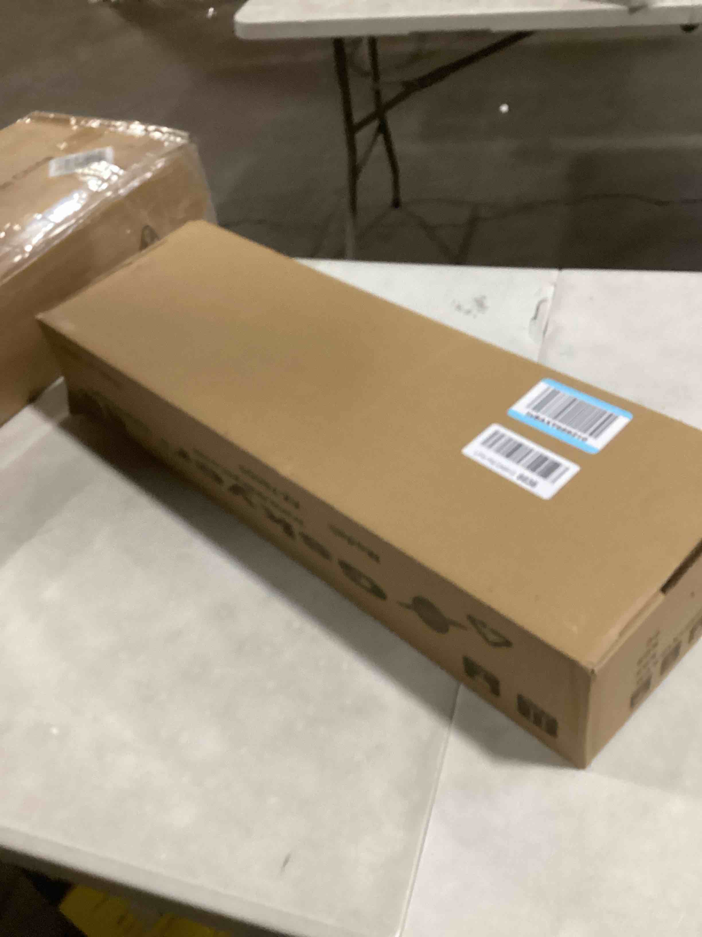https://s3.amazonaws.com/lotting-images-prod/bidfta/PPE2057366_1739551937470.jpeg
