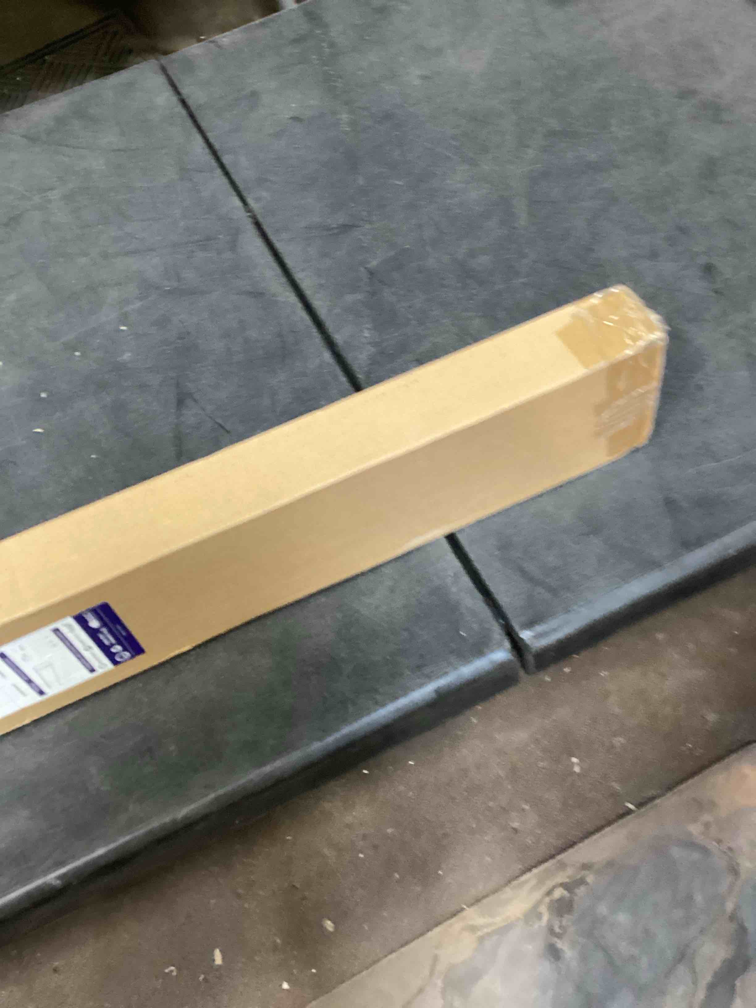 https://s3.amazonaws.com/lotting-images-prod/bidfta/PPE2059402_1738163111537.jpeg