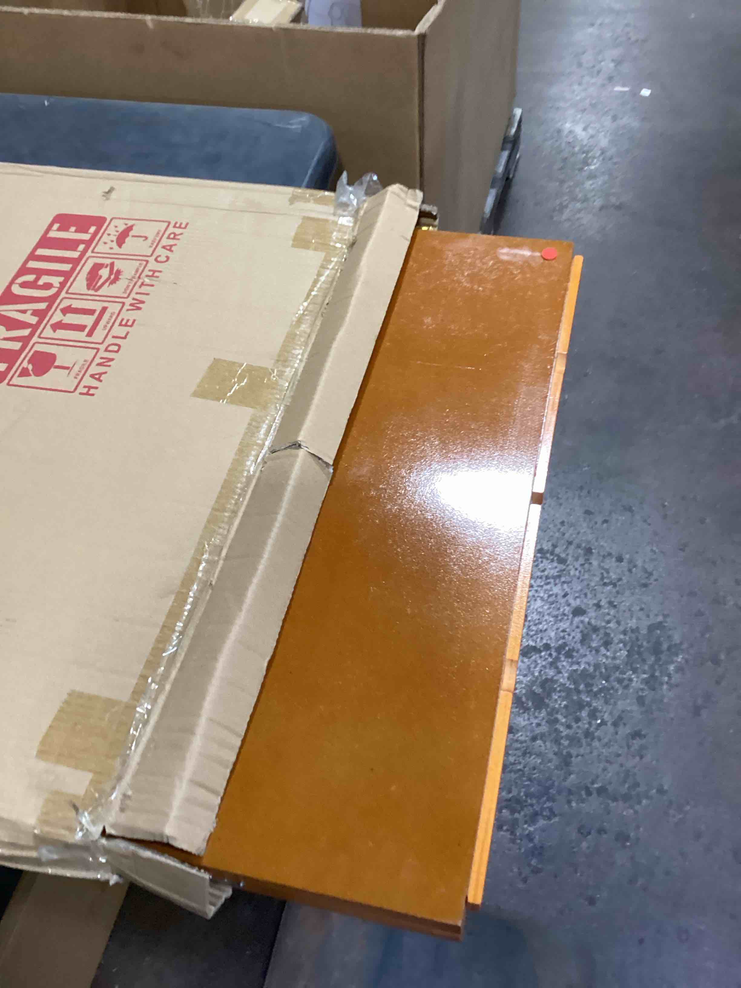 https://s3.amazonaws.com/lotting-images-prod/bidfta/PPE2059407_1738163530824.jpeg