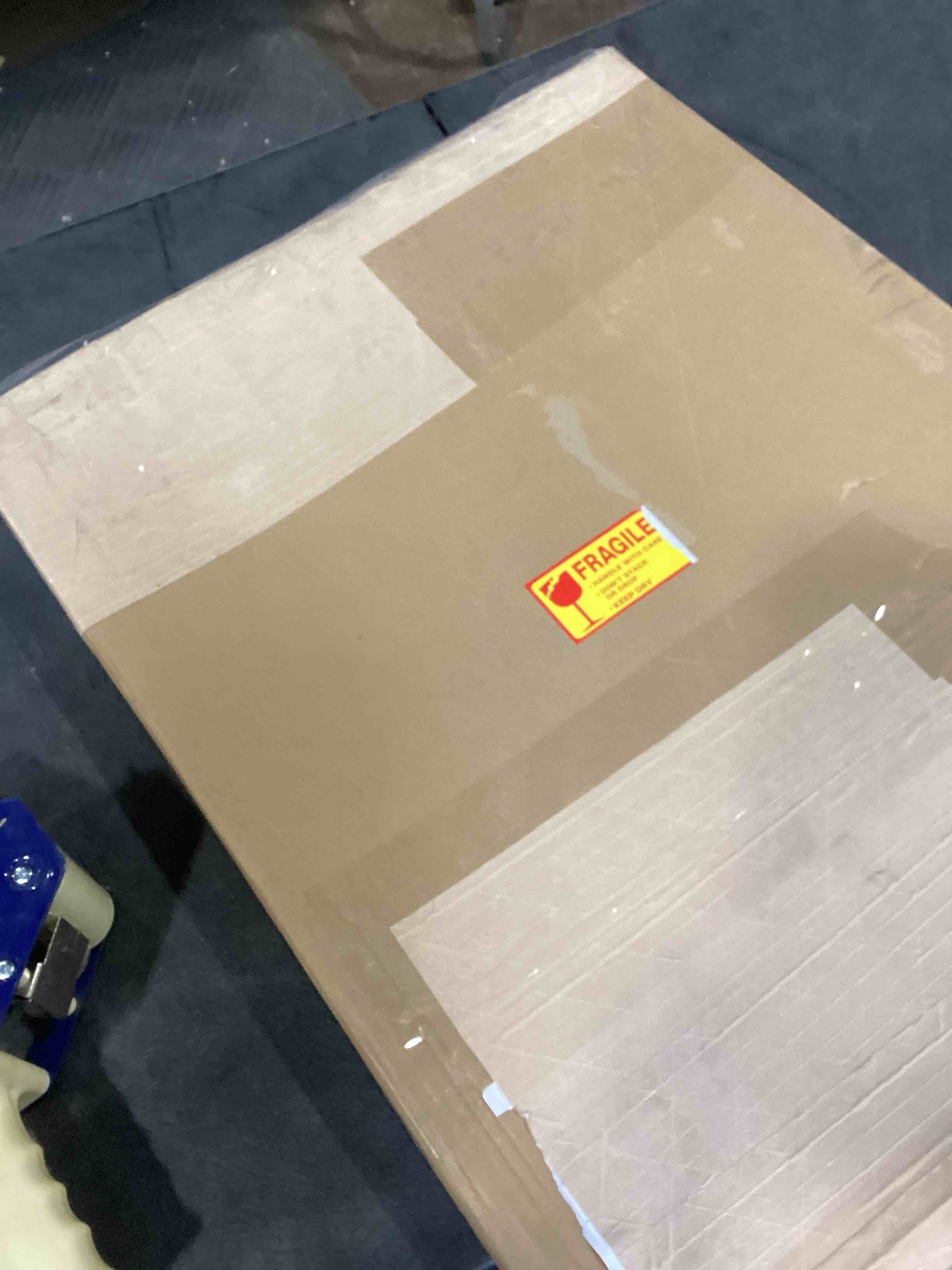 https://s3.amazonaws.com/lotting-images-prod/bidfta/PPE2059410_1738163845623.jpeg