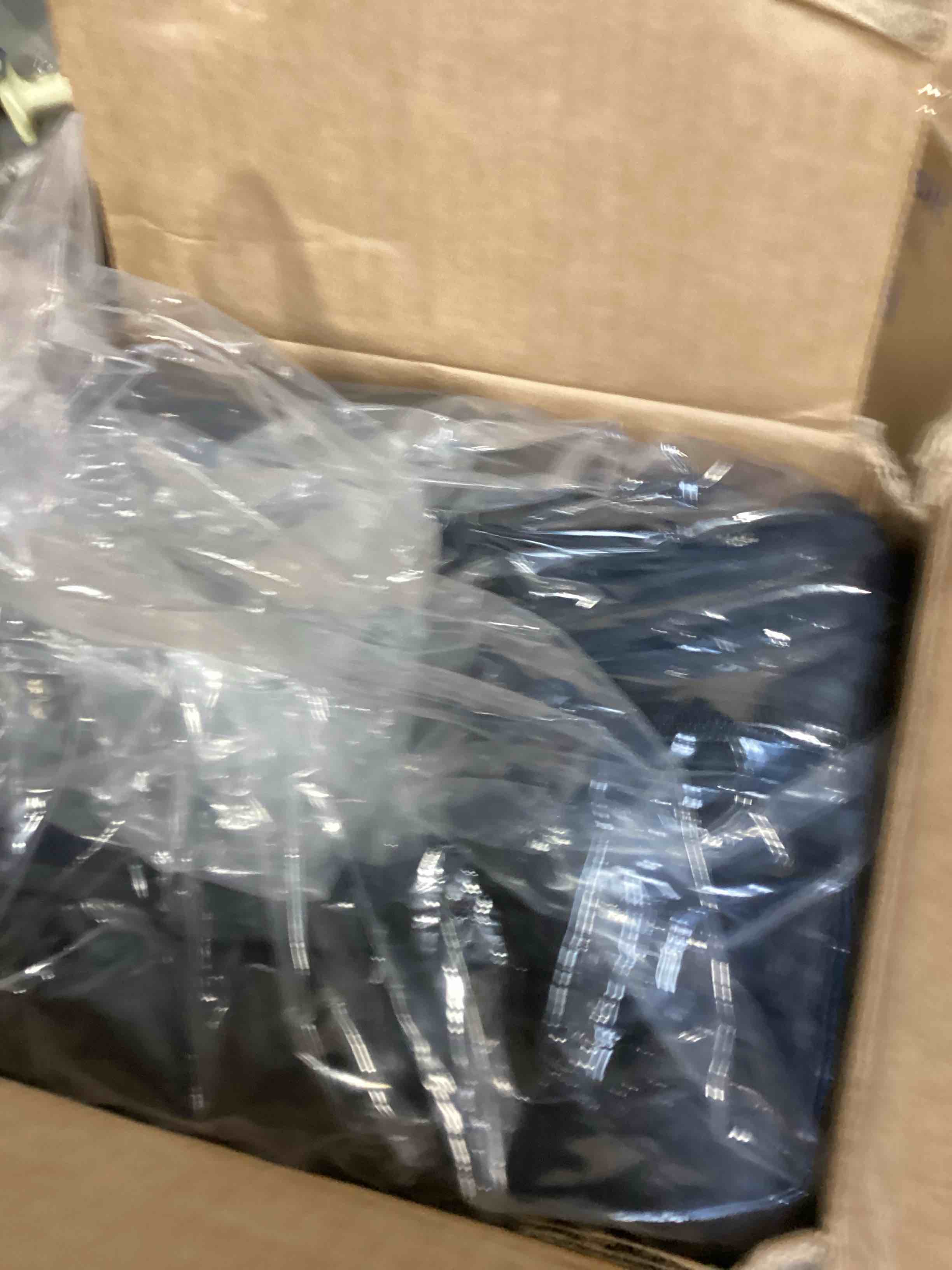 https://s3.amazonaws.com/lotting-images-prod/bidfta/PPE2059488_1738178870639.jpeg
