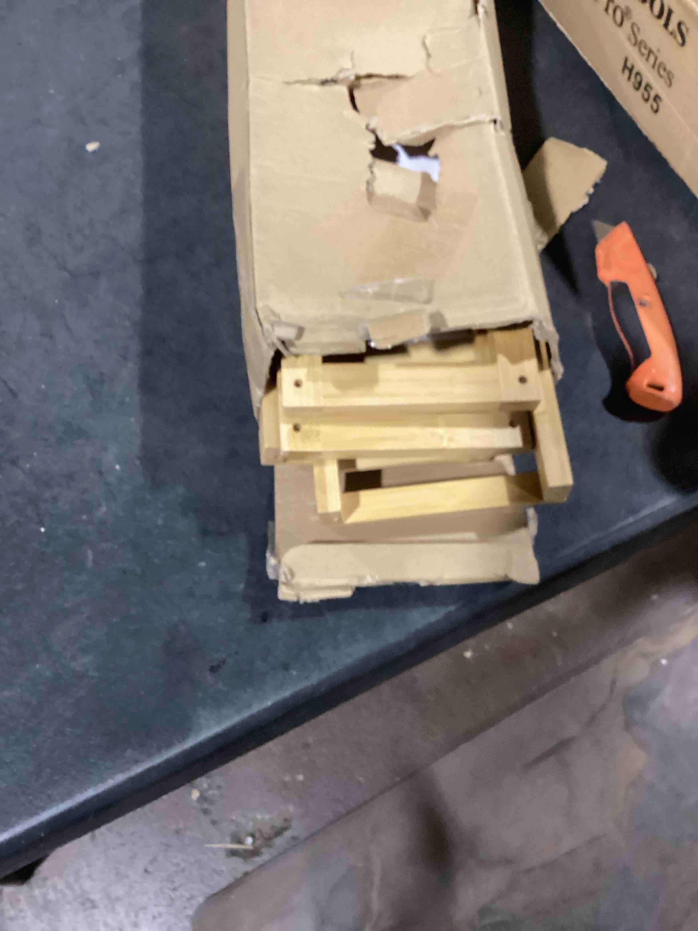 https://s3.amazonaws.com/lotting-images-prod/bidfta/PPE2059523_1738240342141.jpeg