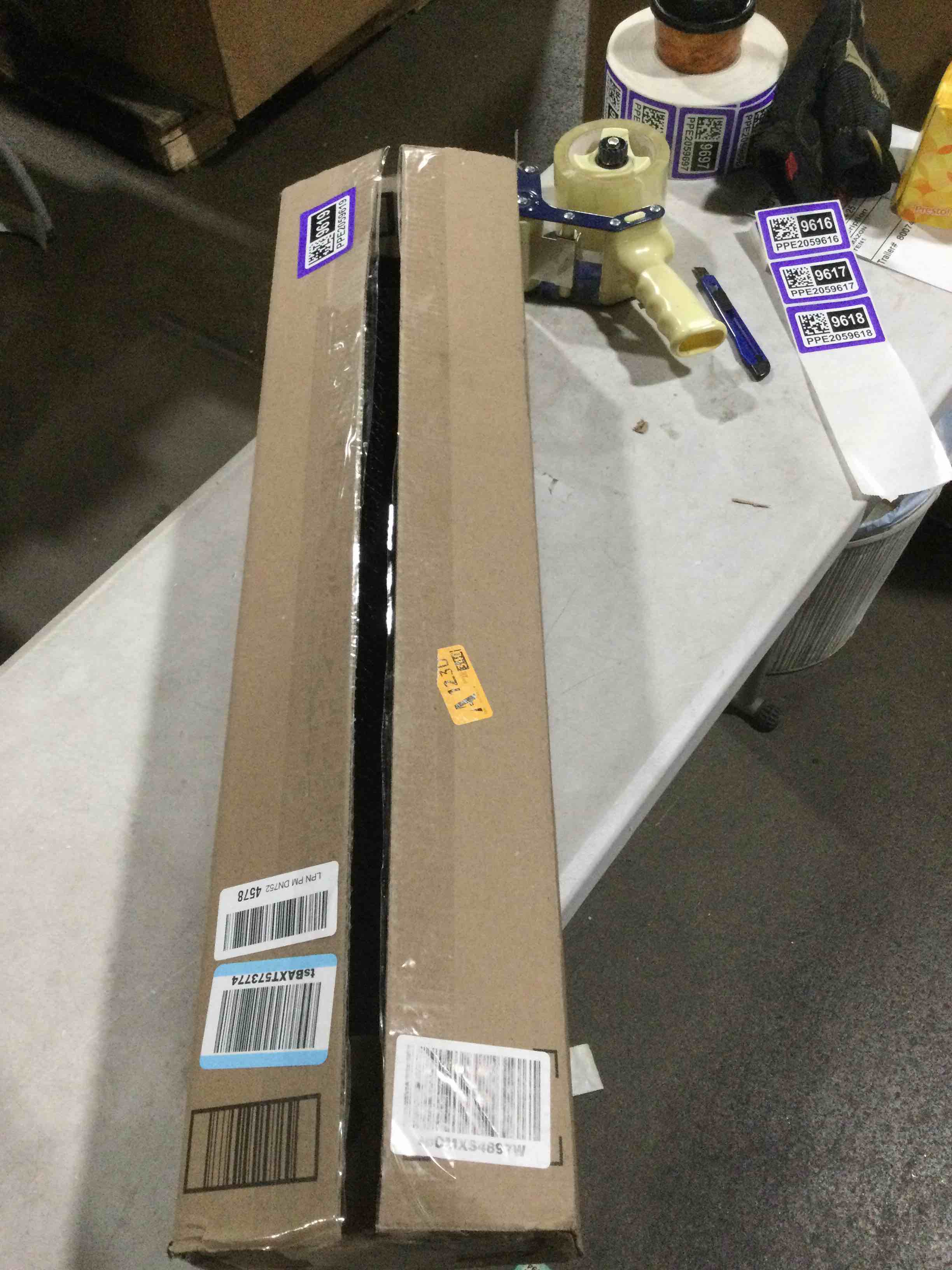 https://s3.amazonaws.com/lotting-images-prod/bidfta/PPE2059619_1738326036416.jpeg
