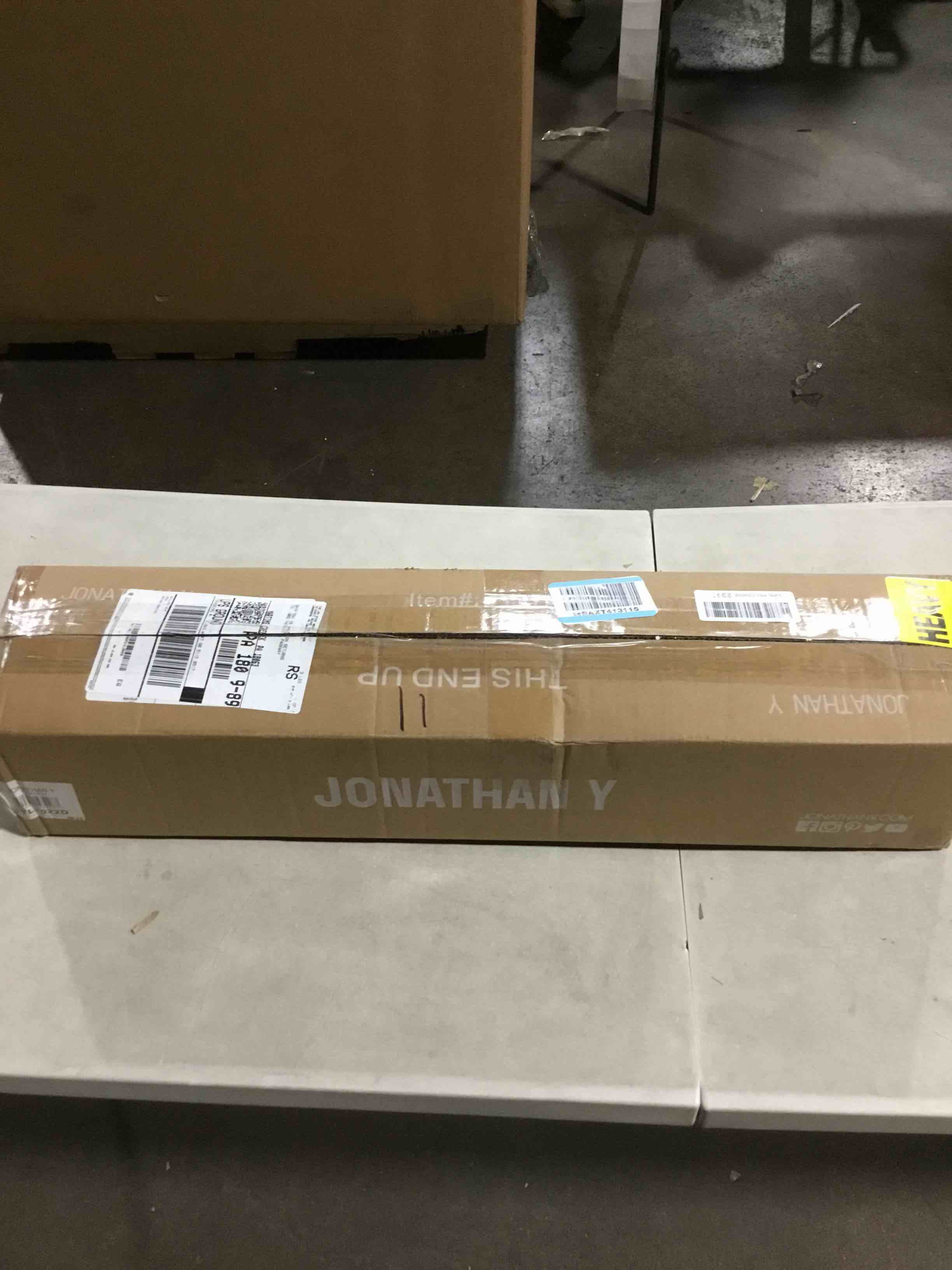 https://s3.amazonaws.com/lotting-images-prod/bidfta/PPE2060205_1739293733438.jpeg