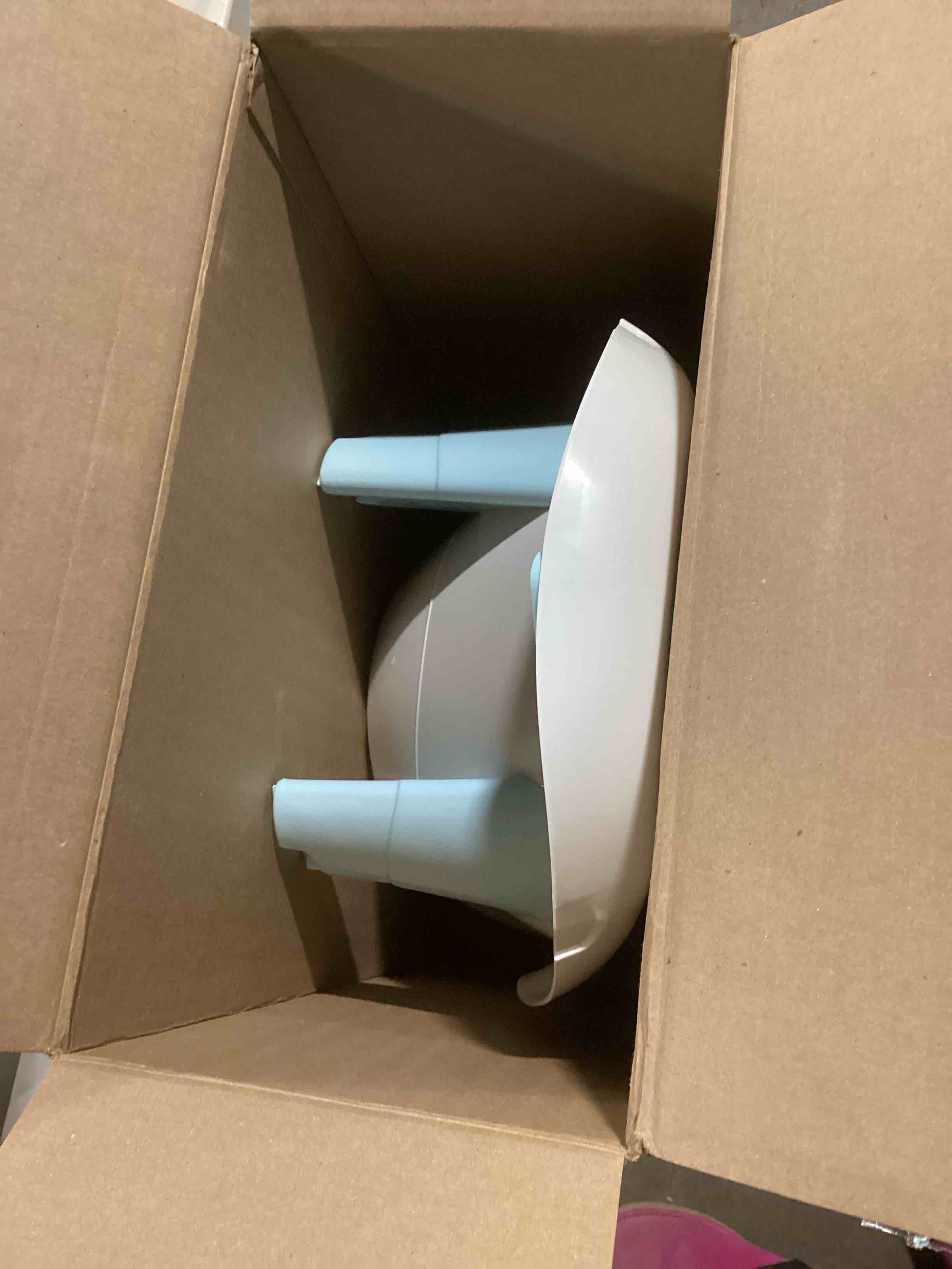 https://s3.amazonaws.com/lotting-images-prod/bidfta/PPE2060412_1739388999450.jpeg