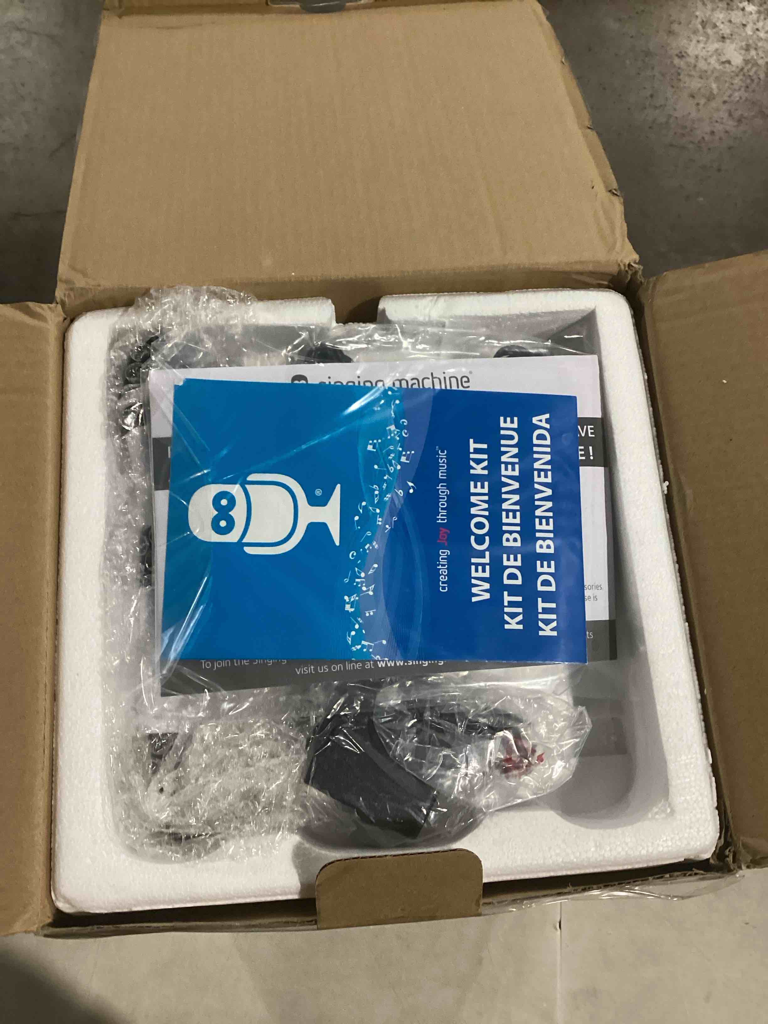 https://s3.amazonaws.com/lotting-images-prod/bidfta/PPE2060415_1739389322377.jpeg