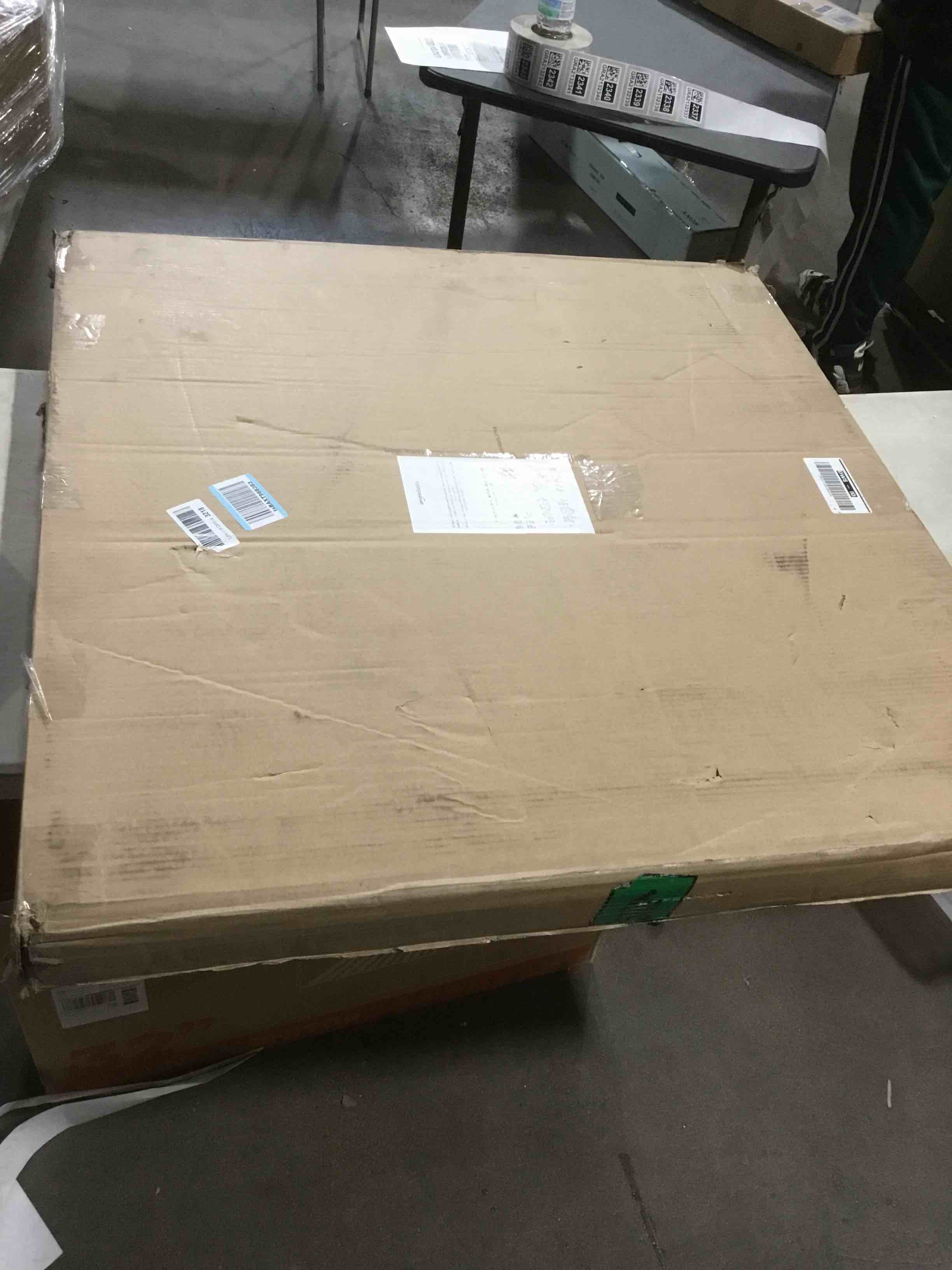 https://s3.amazonaws.com/lotting-images-prod/bidfta/PPE2060494_1739552610509.jpeg