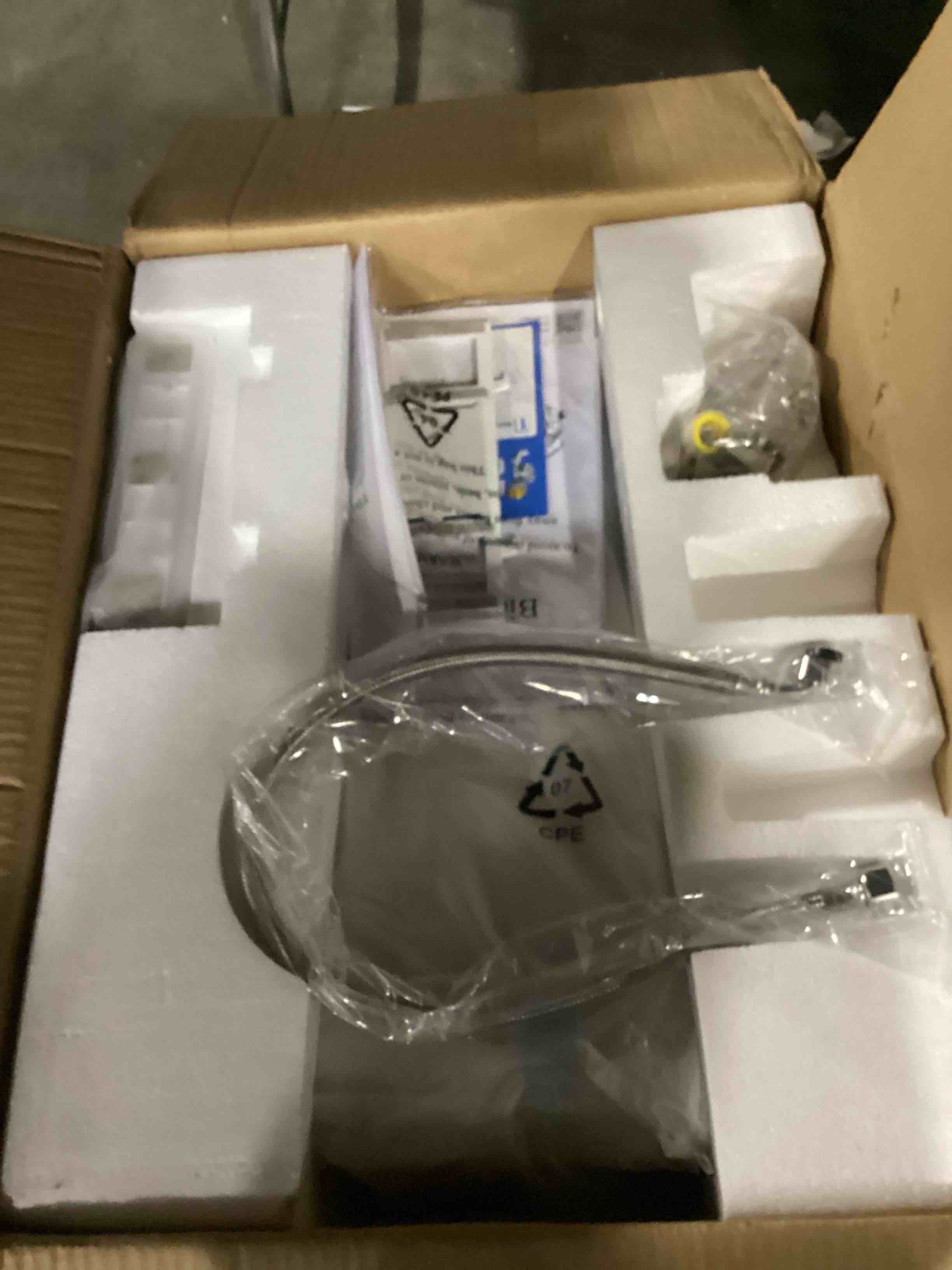 https://s3.amazonaws.com/lotting-images-prod/bidfta/PPE2061298_1741021976103.jpeg