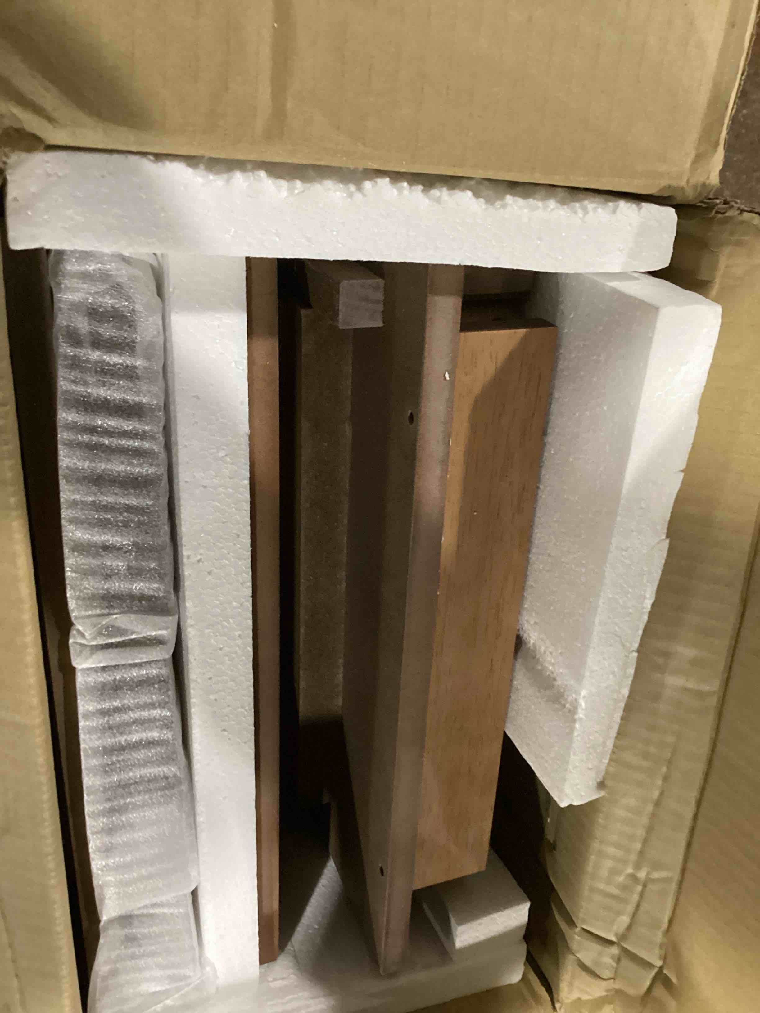 https://s3.amazonaws.com/lotting-images-prod/bidfta/PPE2061723_1741633766486.jpeg