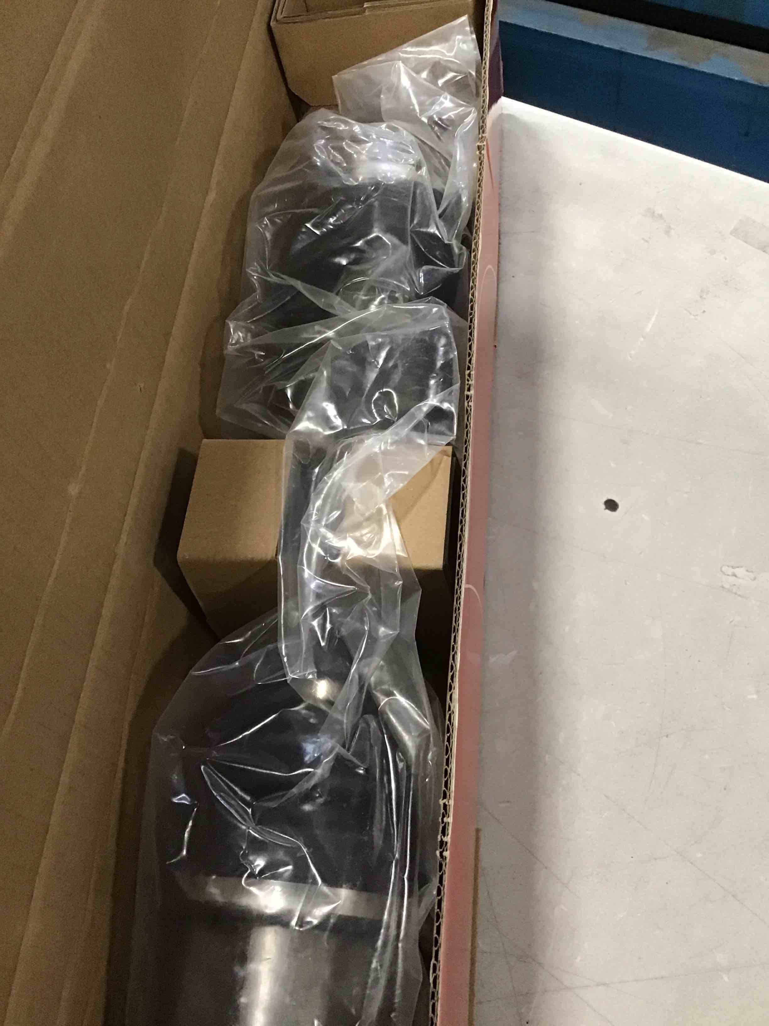 https://s3.amazonaws.com/lotting-images-prod/bidfta/PPE2062204_1738774637826.jpeg