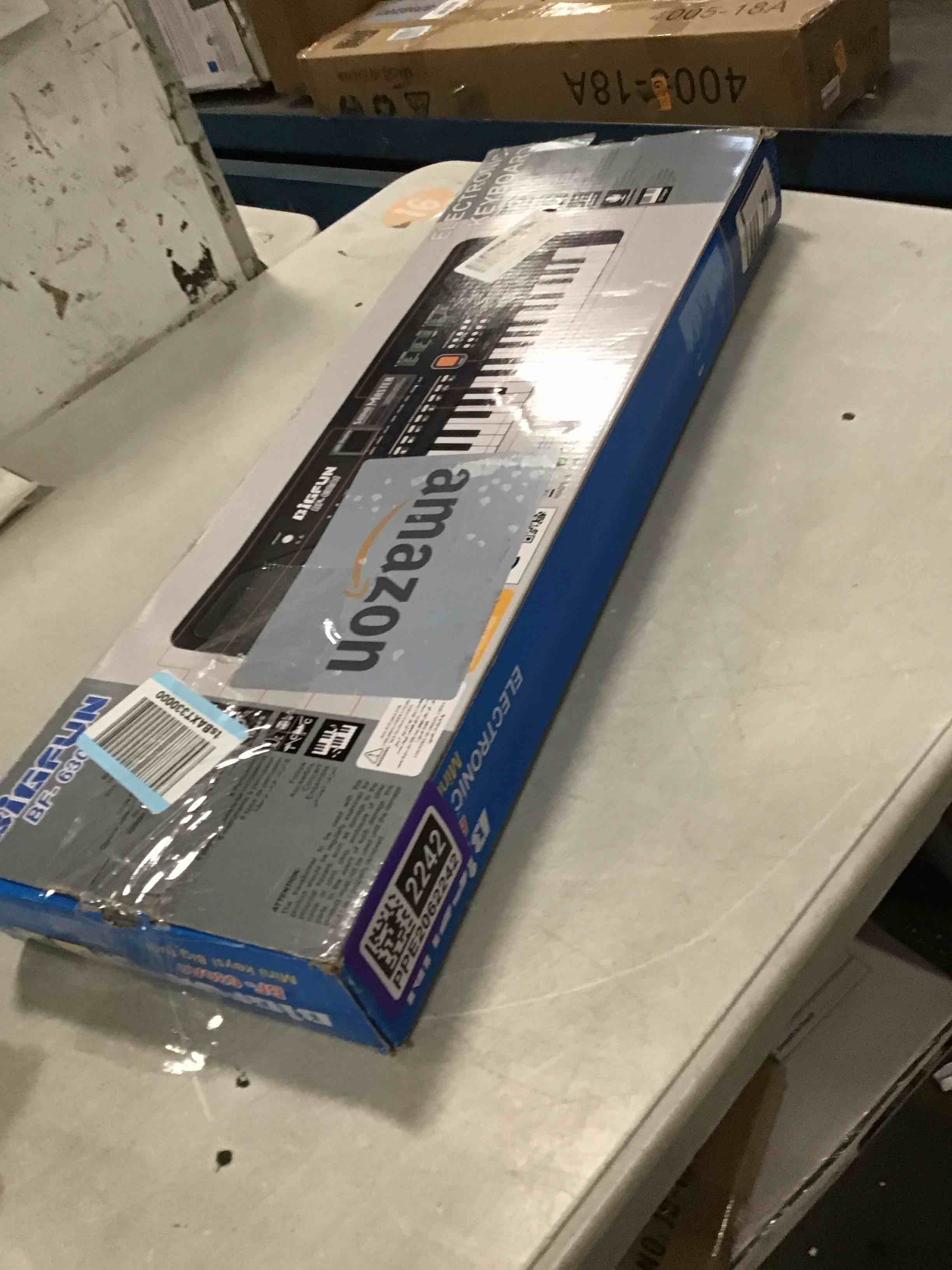 https://s3.amazonaws.com/lotting-images-prod/bidfta/PPE2062242_1738782354141.jpeg