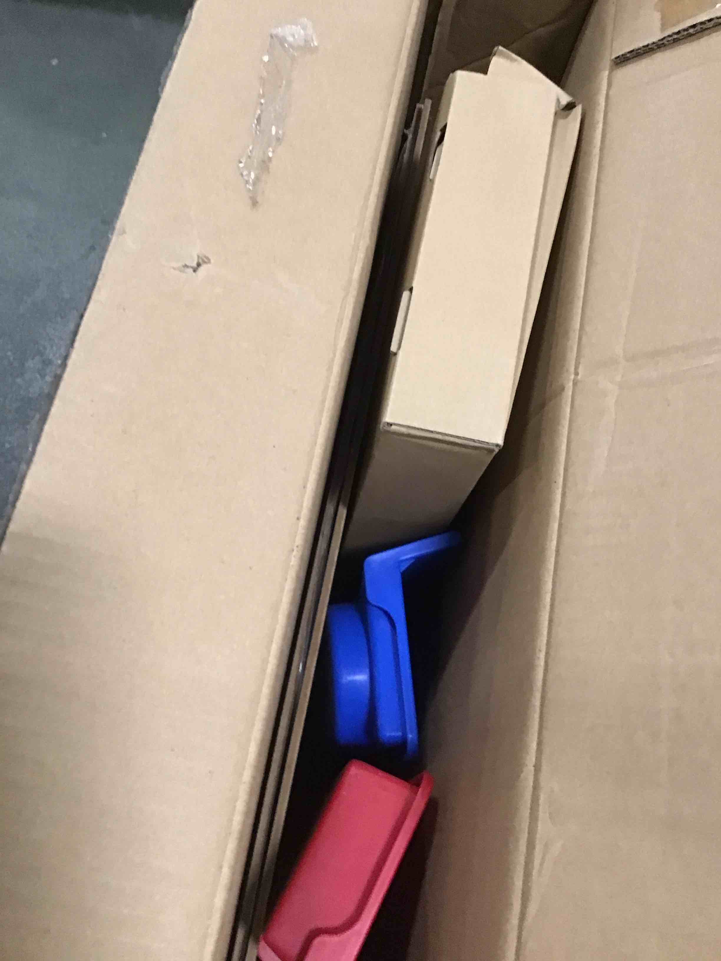 https://s3.amazonaws.com/lotting-images-prod/bidfta/PPE2062847_1739203517591.jpeg