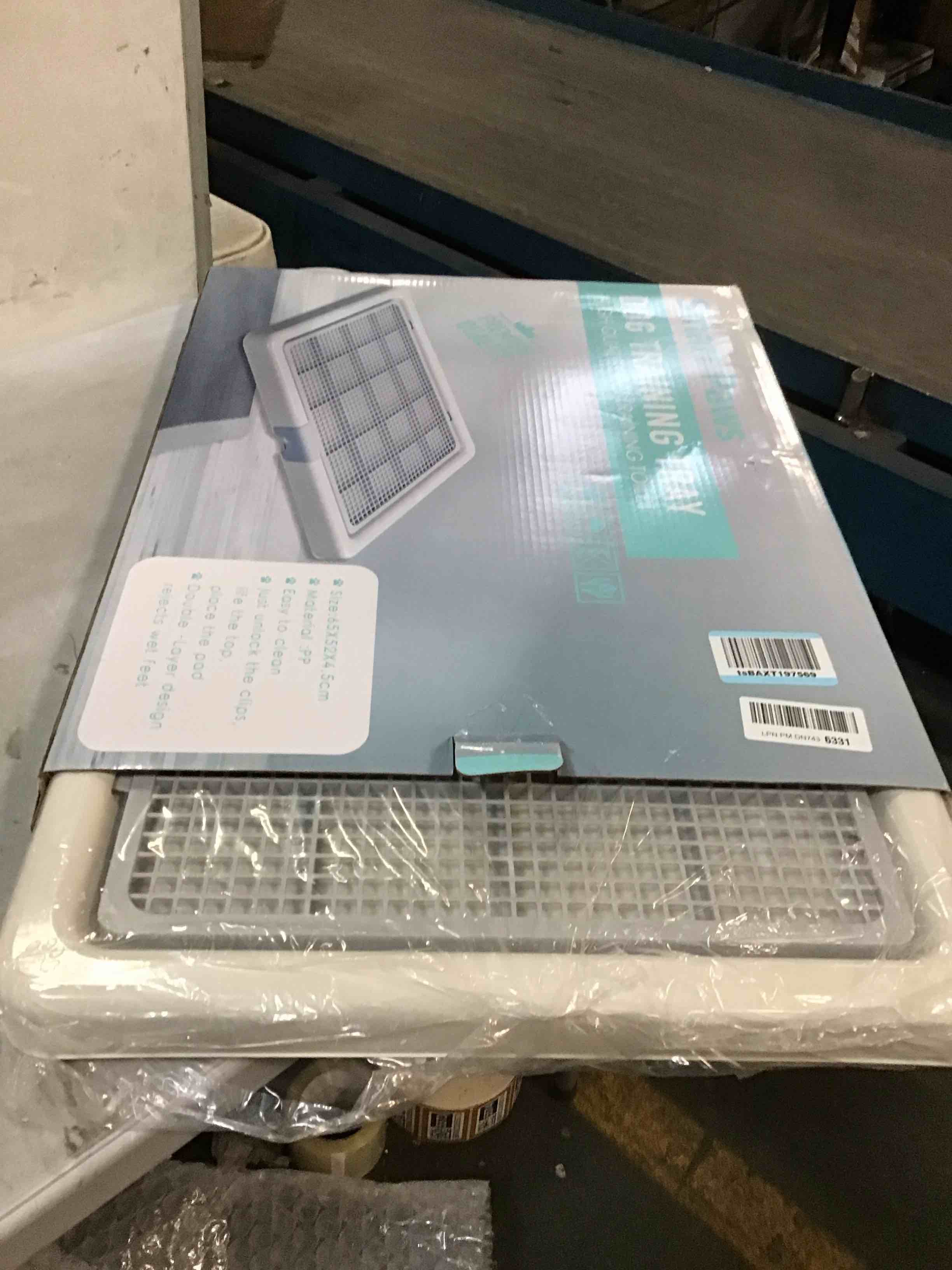 https://s3.amazonaws.com/lotting-images-prod/bidfta/PPE2063333_1739376604852.jpeg