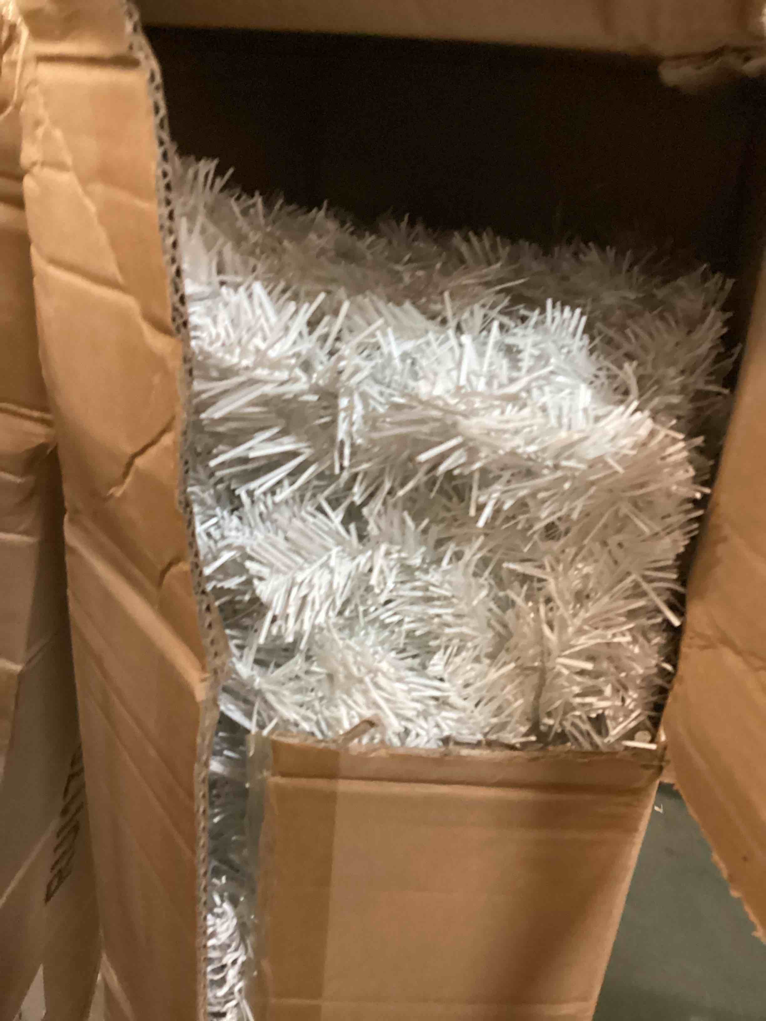 https://s3.amazonaws.com/lotting-images-prod/bidfta/PPE2063505_1739455959090.jpeg