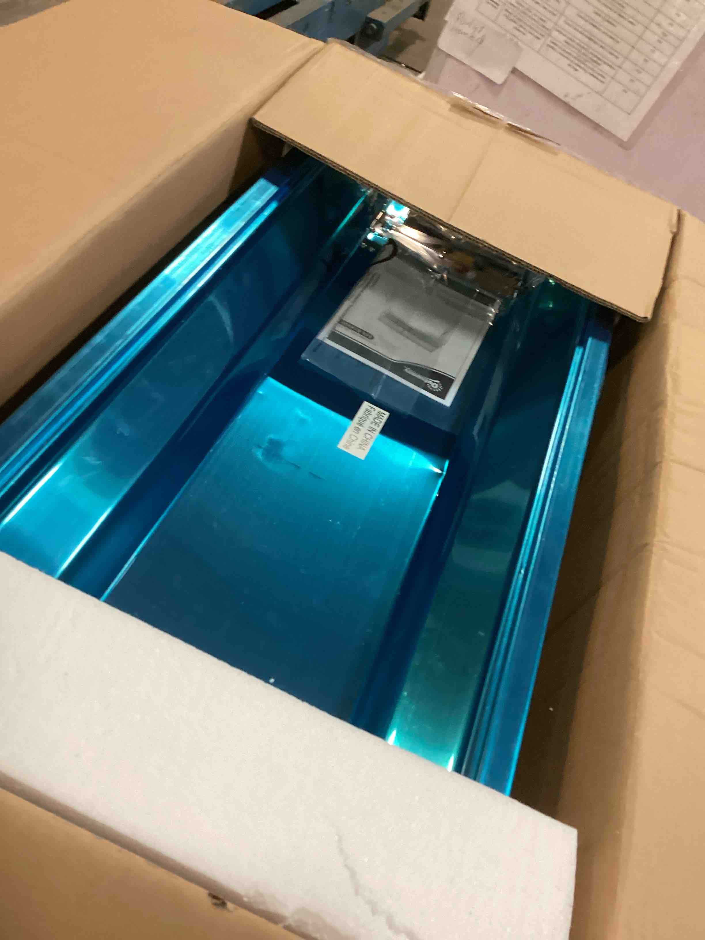 https://s3.amazonaws.com/lotting-images-prod/bidfta/PPE2063545_1739458280441.jpeg