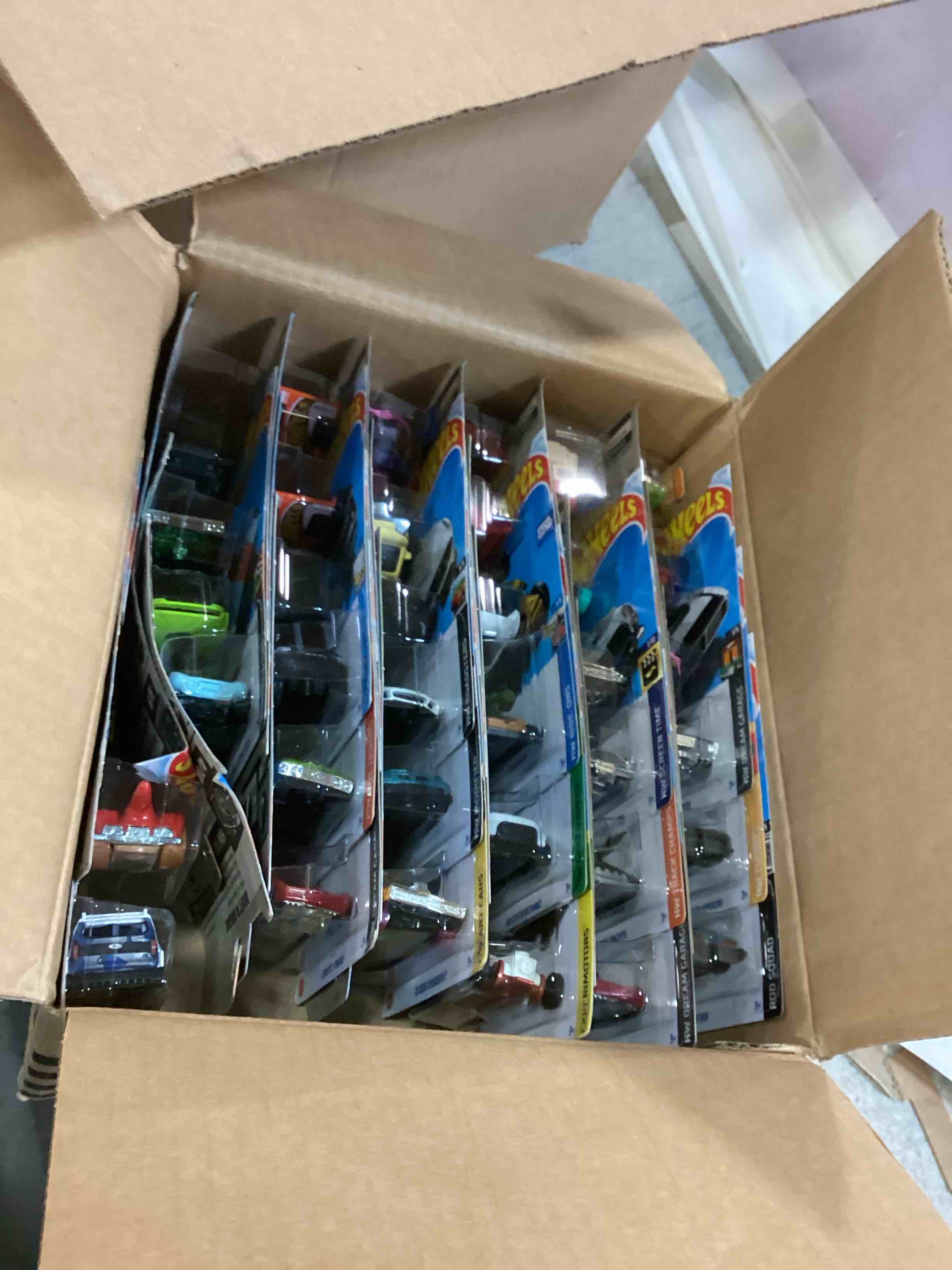 https://s3.amazonaws.com/lotting-images-prod/bidfta/PPE2063613_1739471453043.jpeg