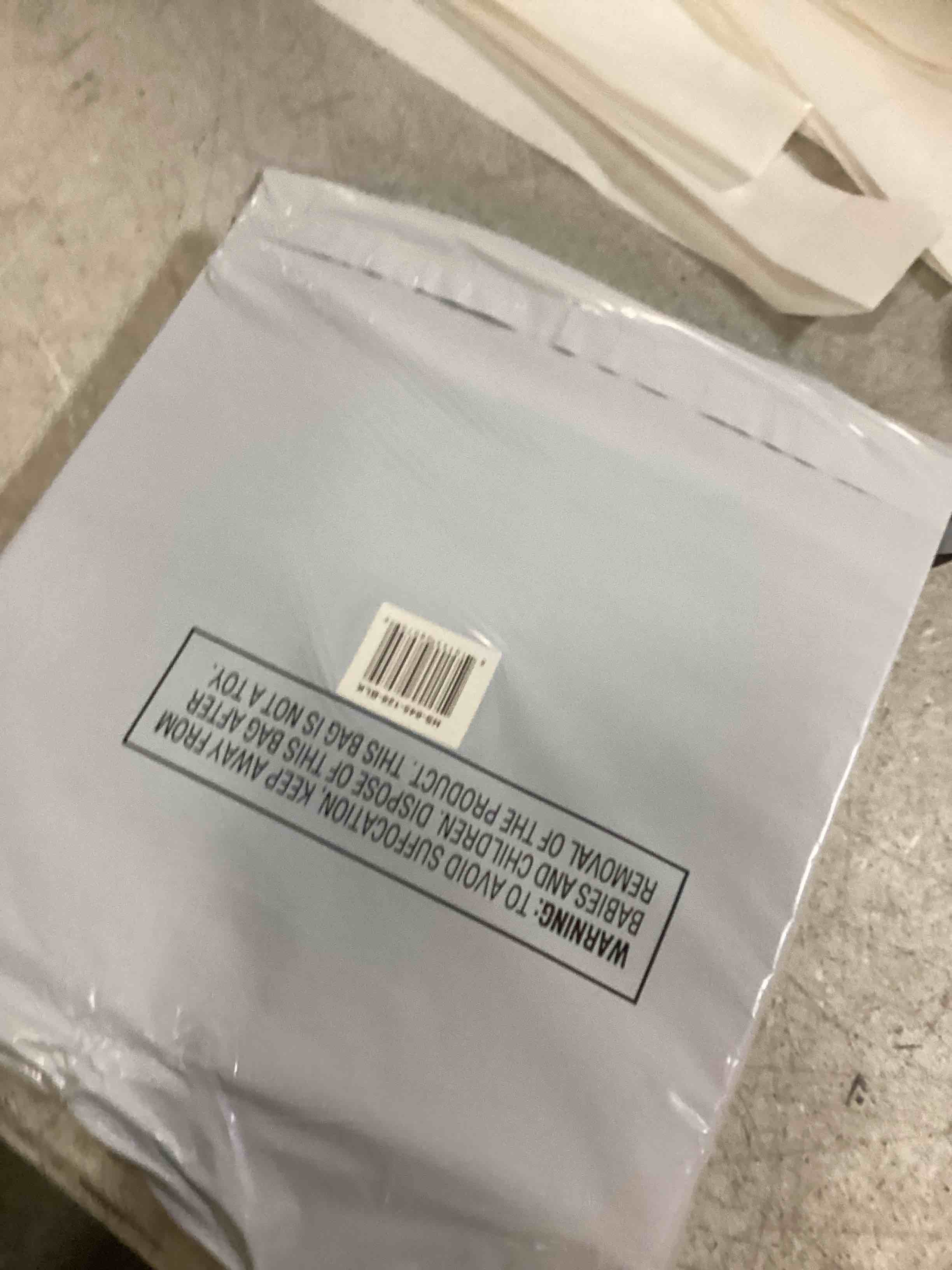 https://s3.amazonaws.com/lotting-images-prod/bidfta/PPE2063646_1739479137858.jpeg