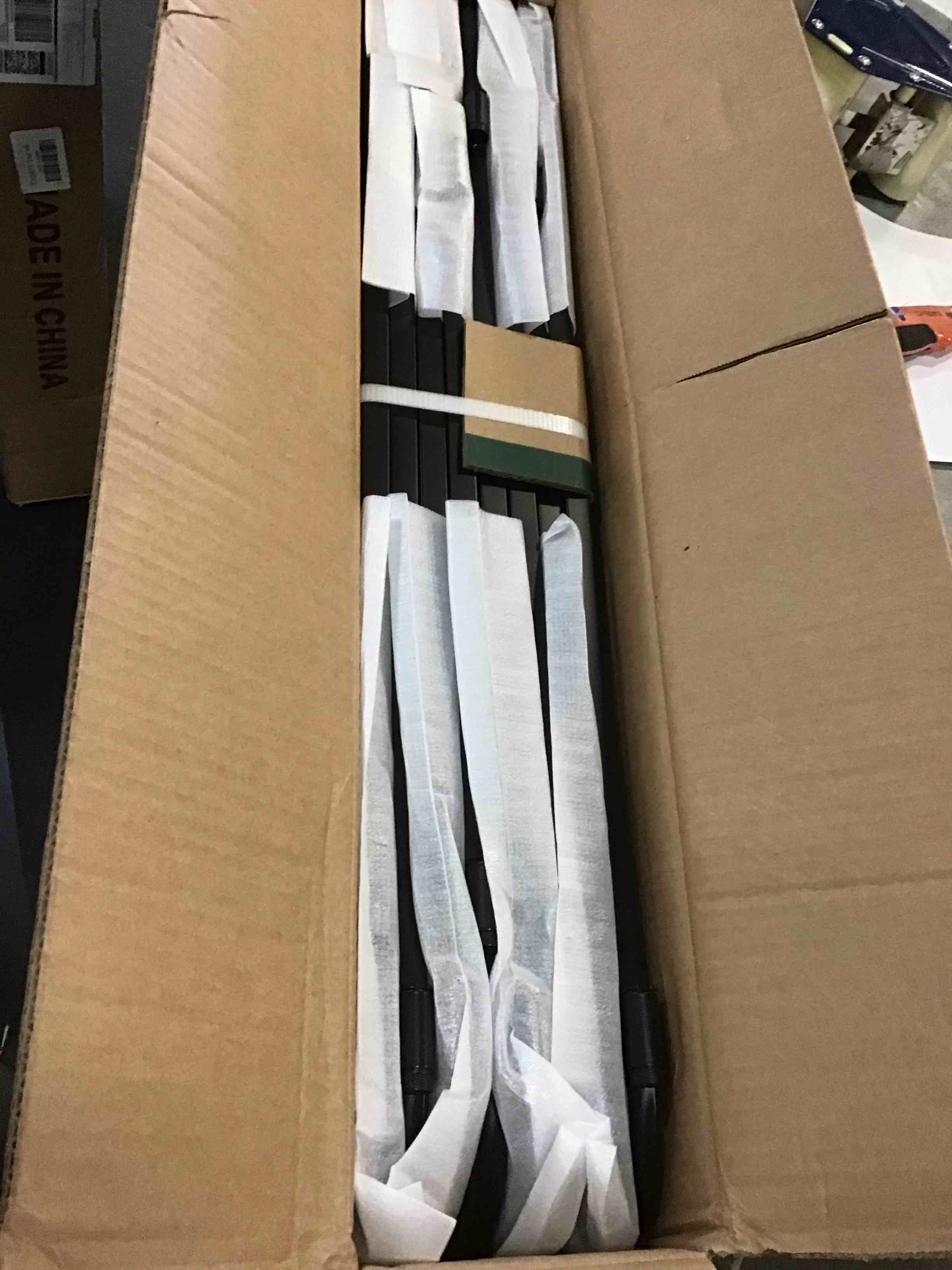 https://s3.amazonaws.com/lotting-images-prod/bidfta/PPE2063813_1739544823127.jpeg