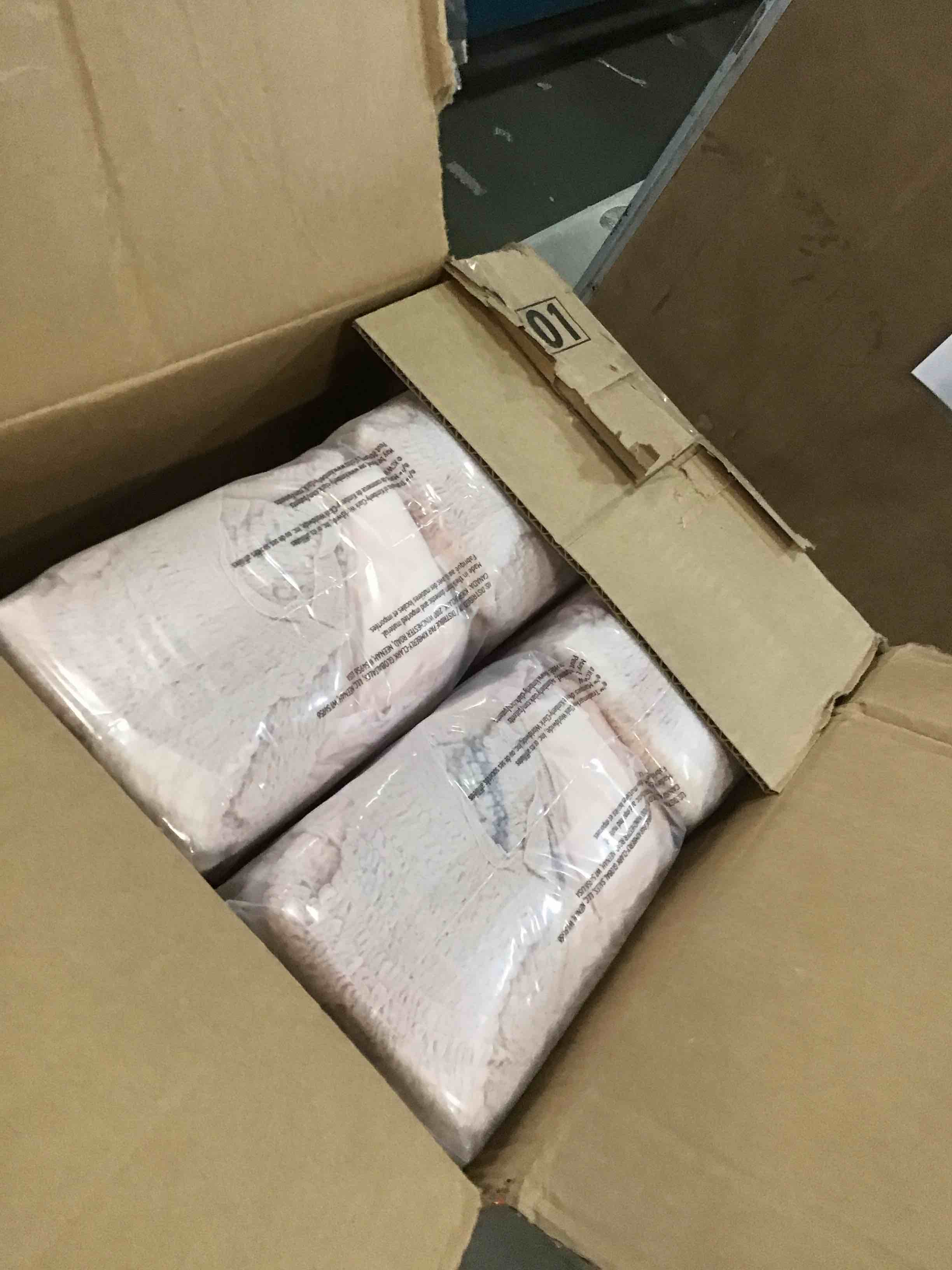 https://s3.amazonaws.com/lotting-images-prod/bidfta/PPE2064042_1739807294906.jpeg