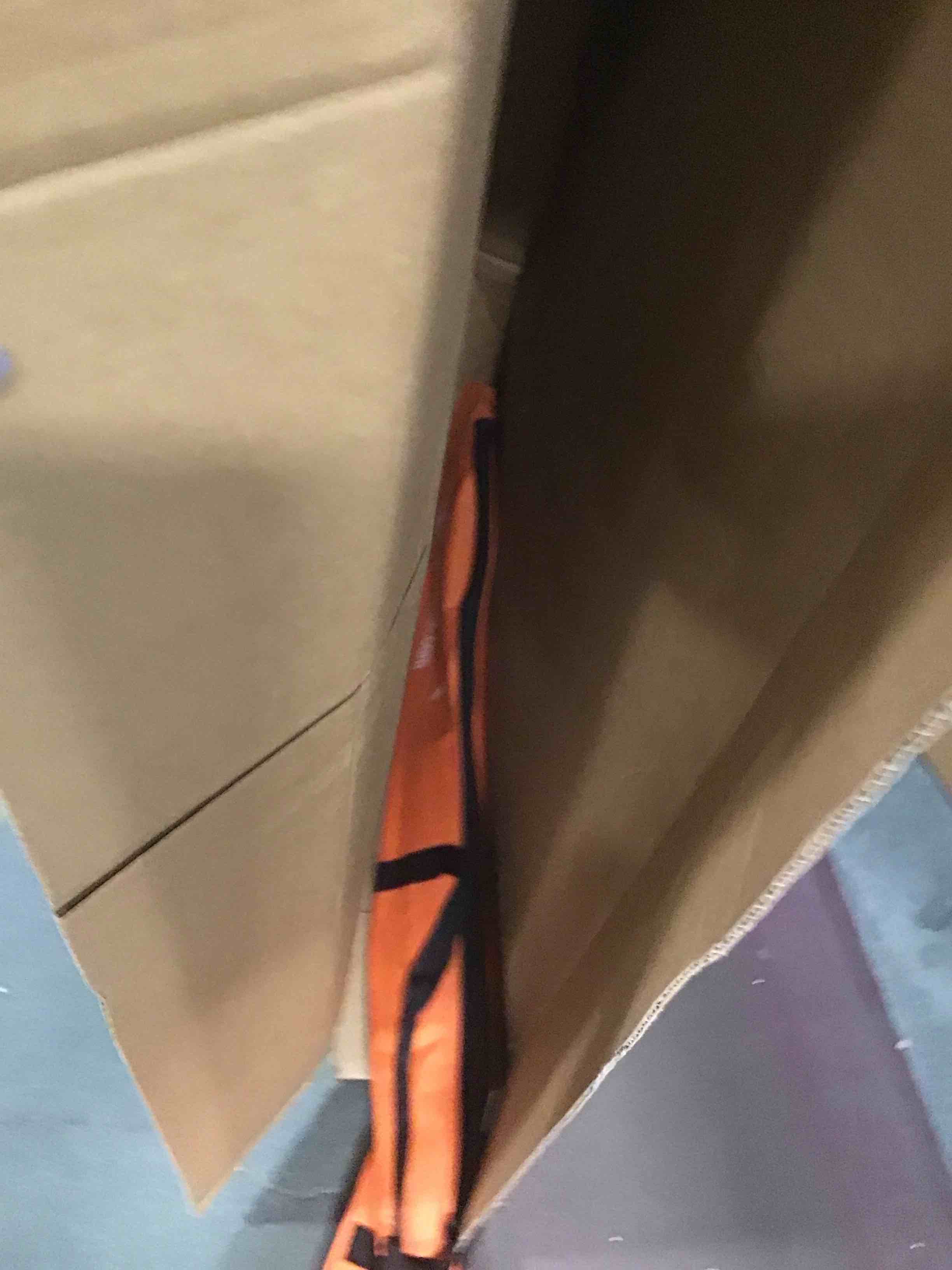 https://s3.amazonaws.com/lotting-images-prod/bidfta/PPE2064662_1740146467987.jpeg