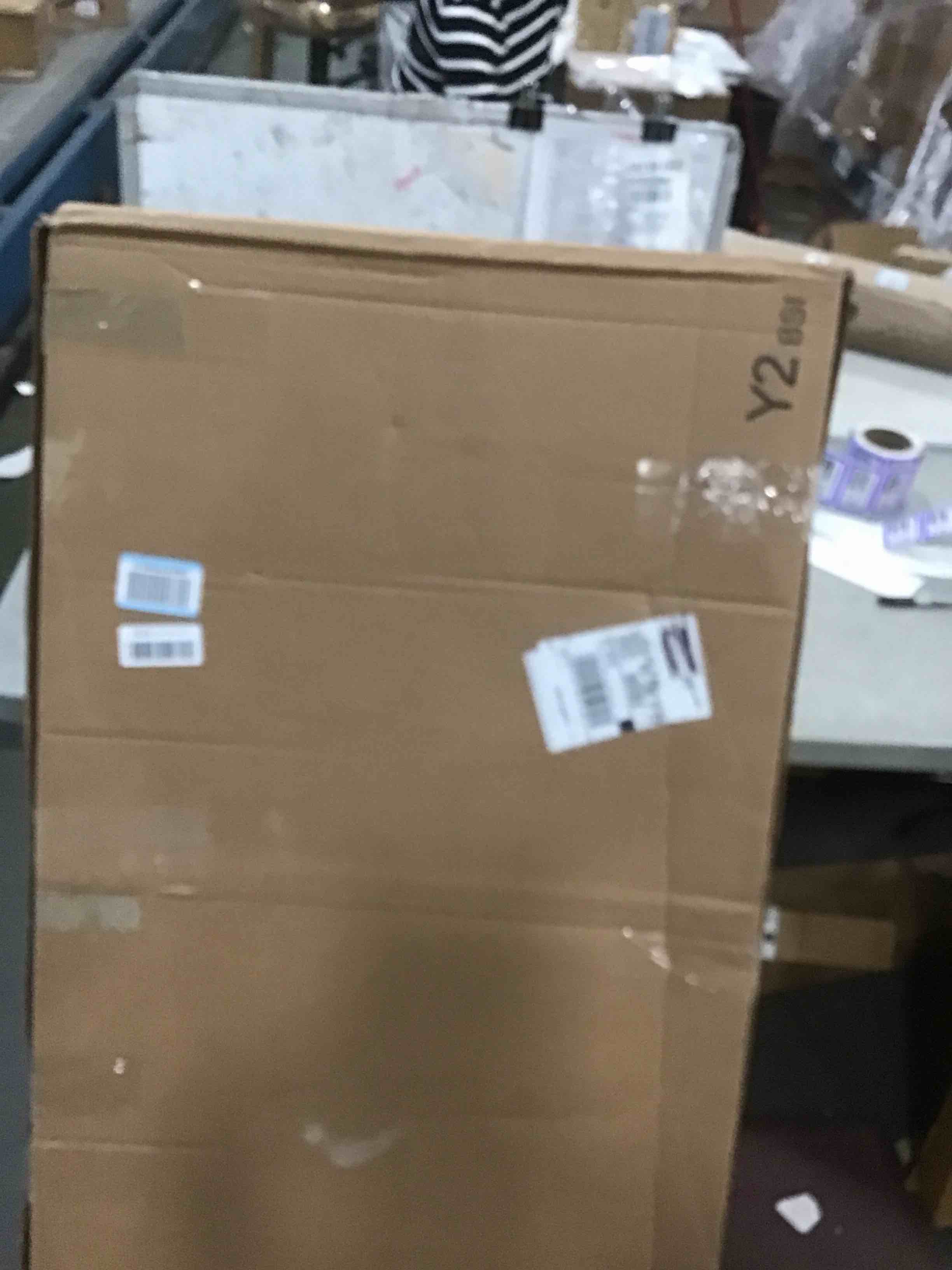 https://s3.amazonaws.com/lotting-images-prod/bidfta/PPE2064662_1740146507885.jpeg