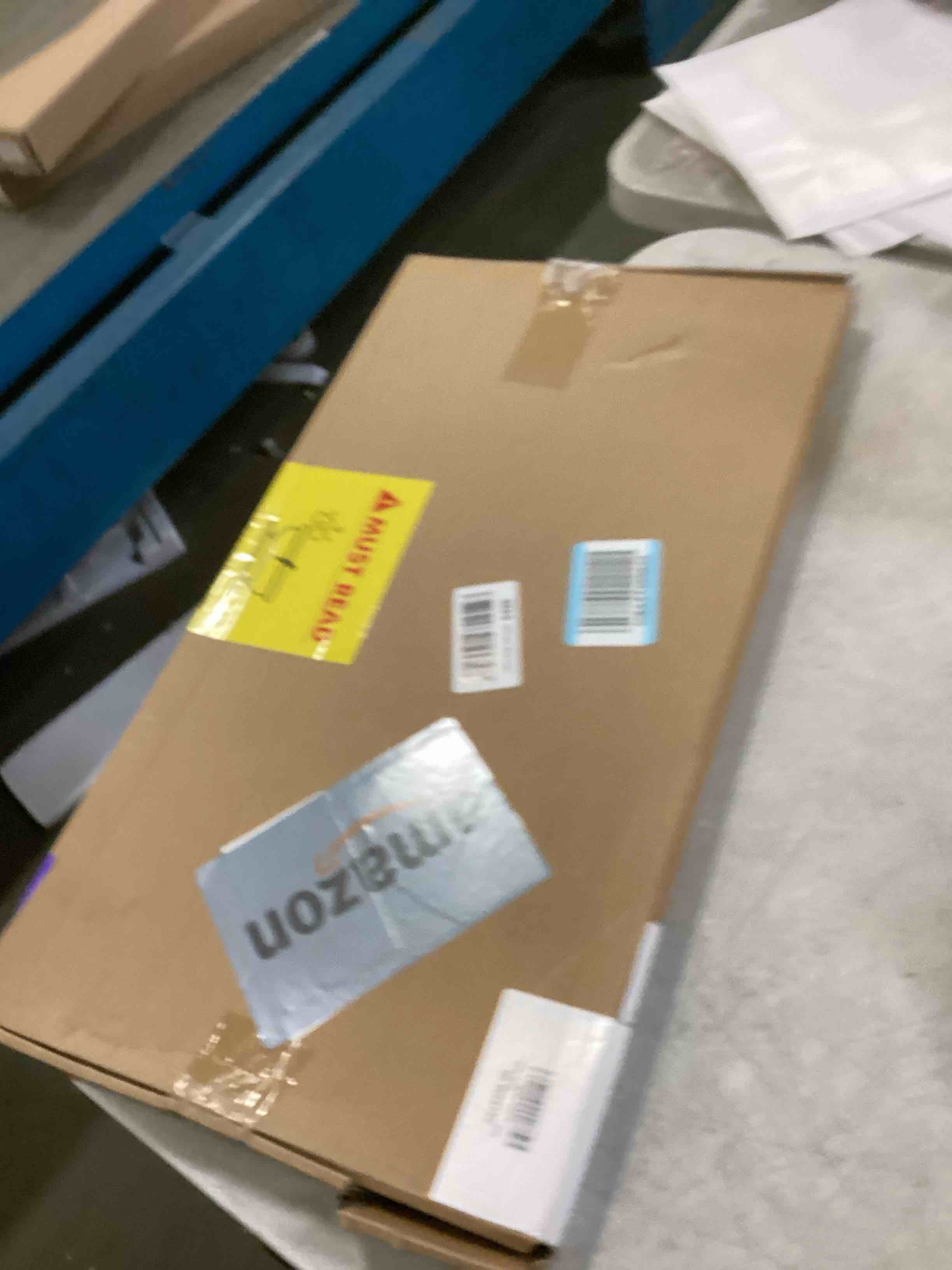 https://s3.amazonaws.com/lotting-images-prod/bidfta/PPE2065300_1739808953344.jpeg