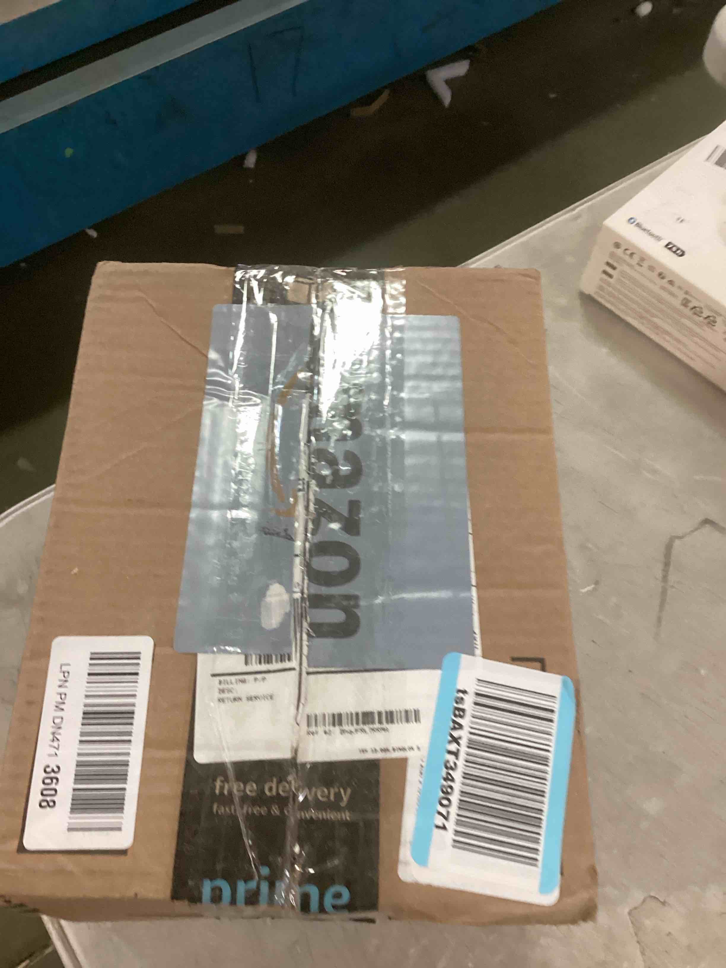 https://s3.amazonaws.com/lotting-images-prod/bidfta/PPE2065476_1740069256356.jpeg