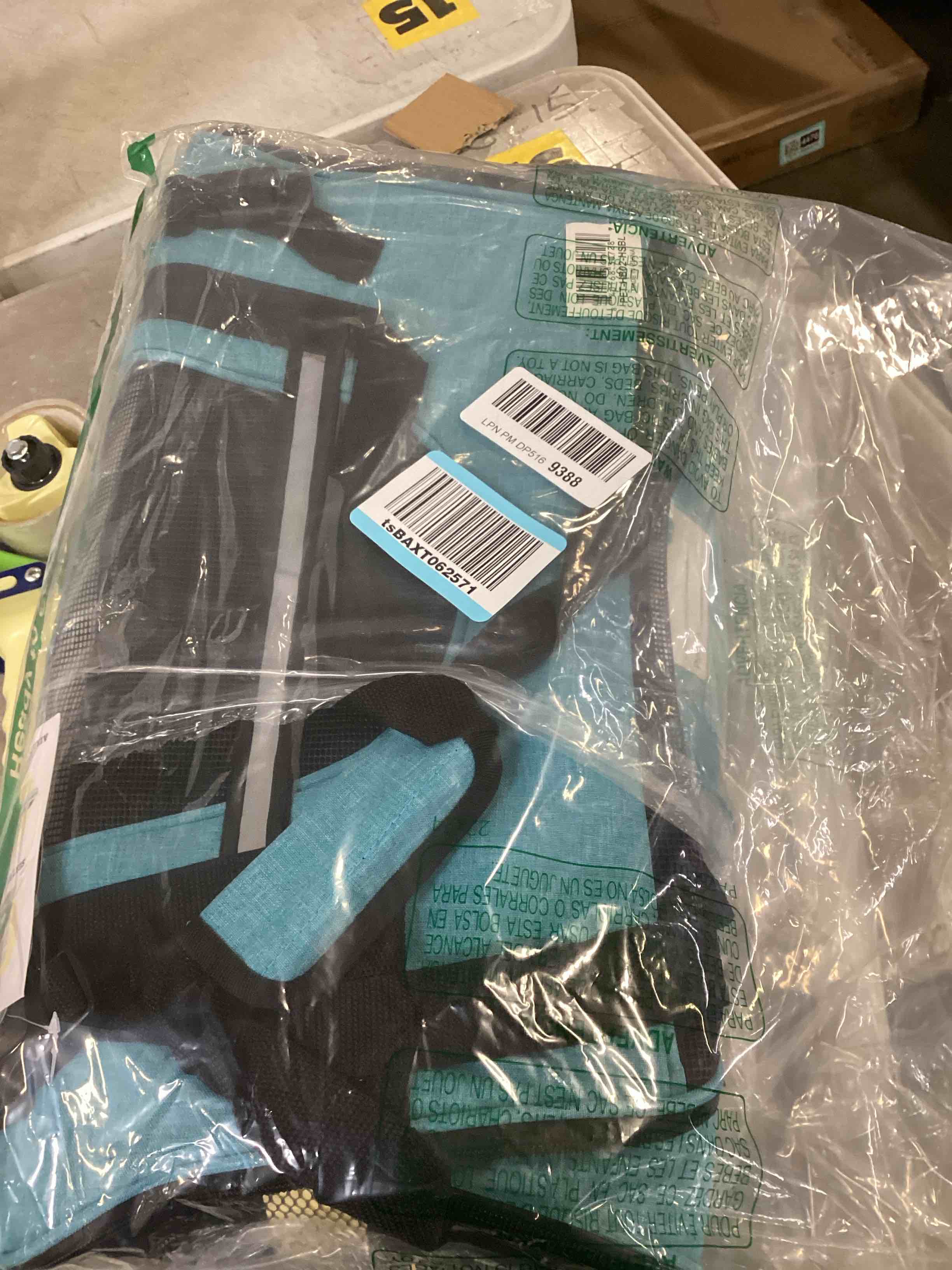 https://s3.amazonaws.com/lotting-images-prod/bidfta/PPE2066684_1740675274025.jpeg