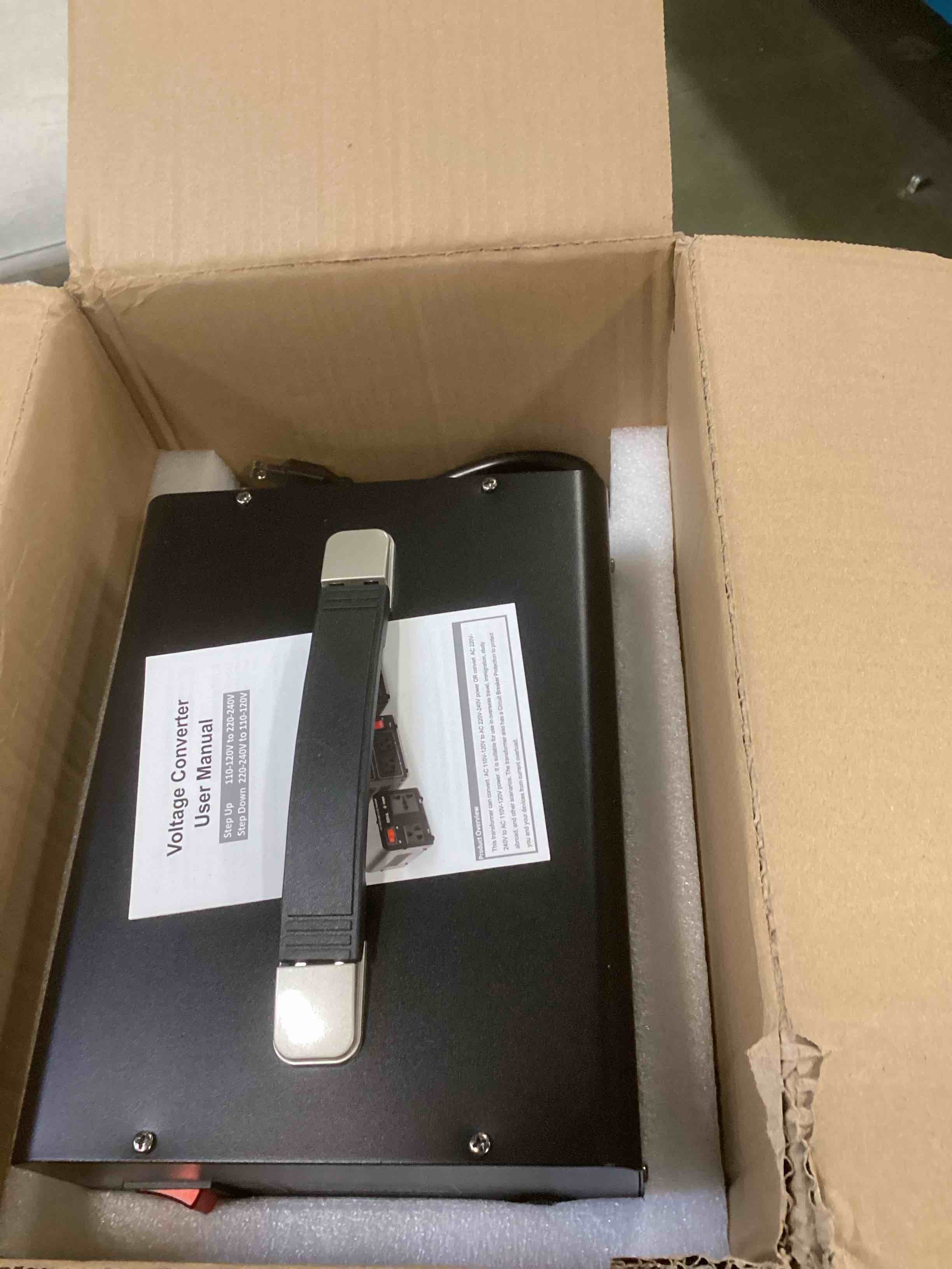 https://s3.amazonaws.com/lotting-images-prod/bidfta/PPE2067363_1741030681645.jpeg